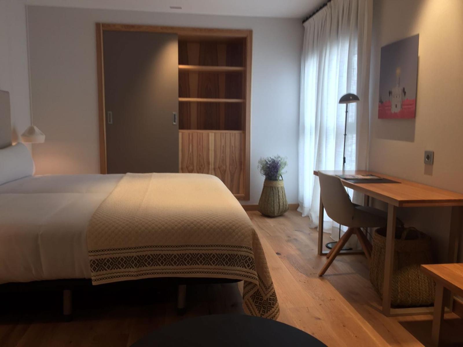 Double or Twin Room - Photo 2