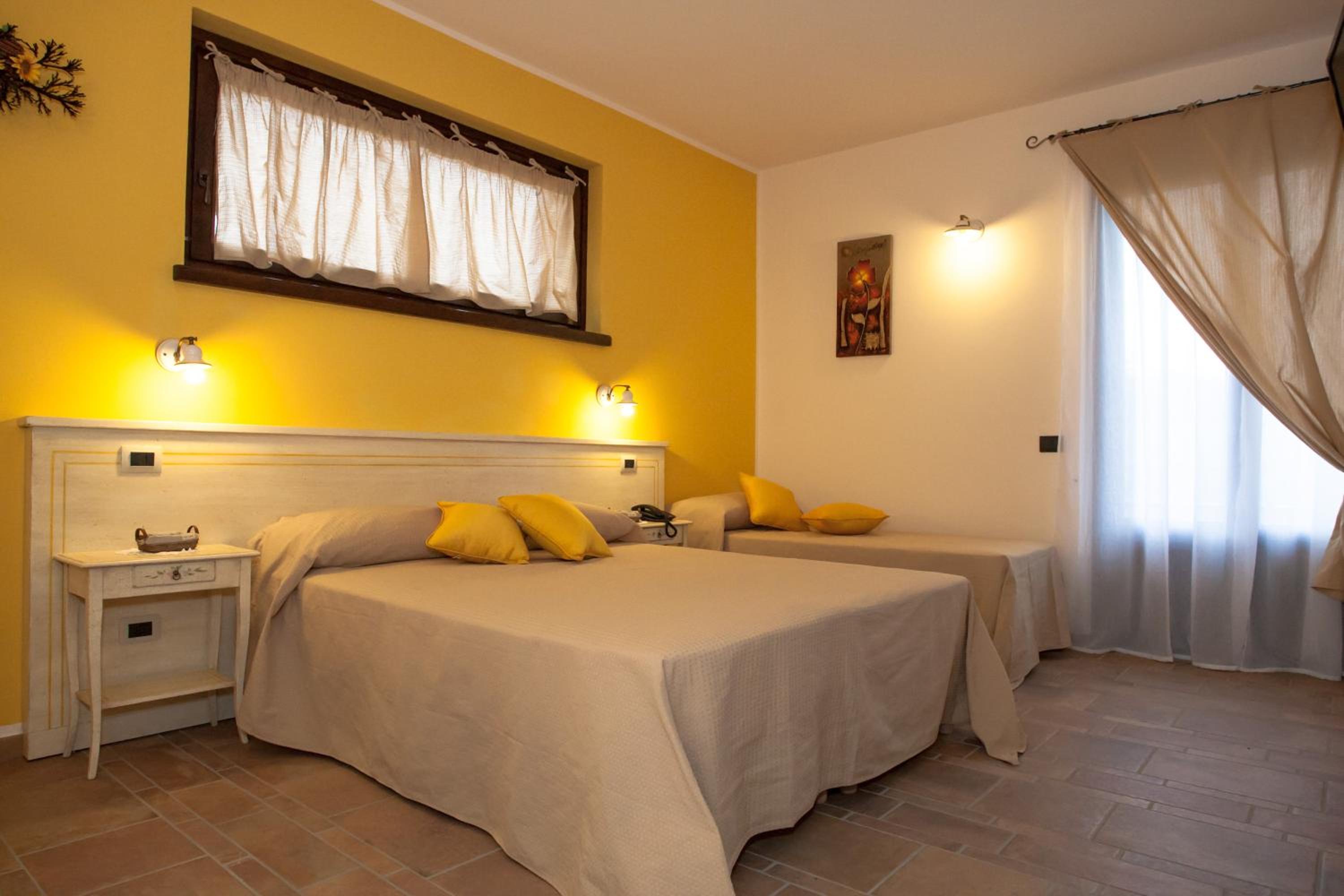 Triple Room - Photo 6