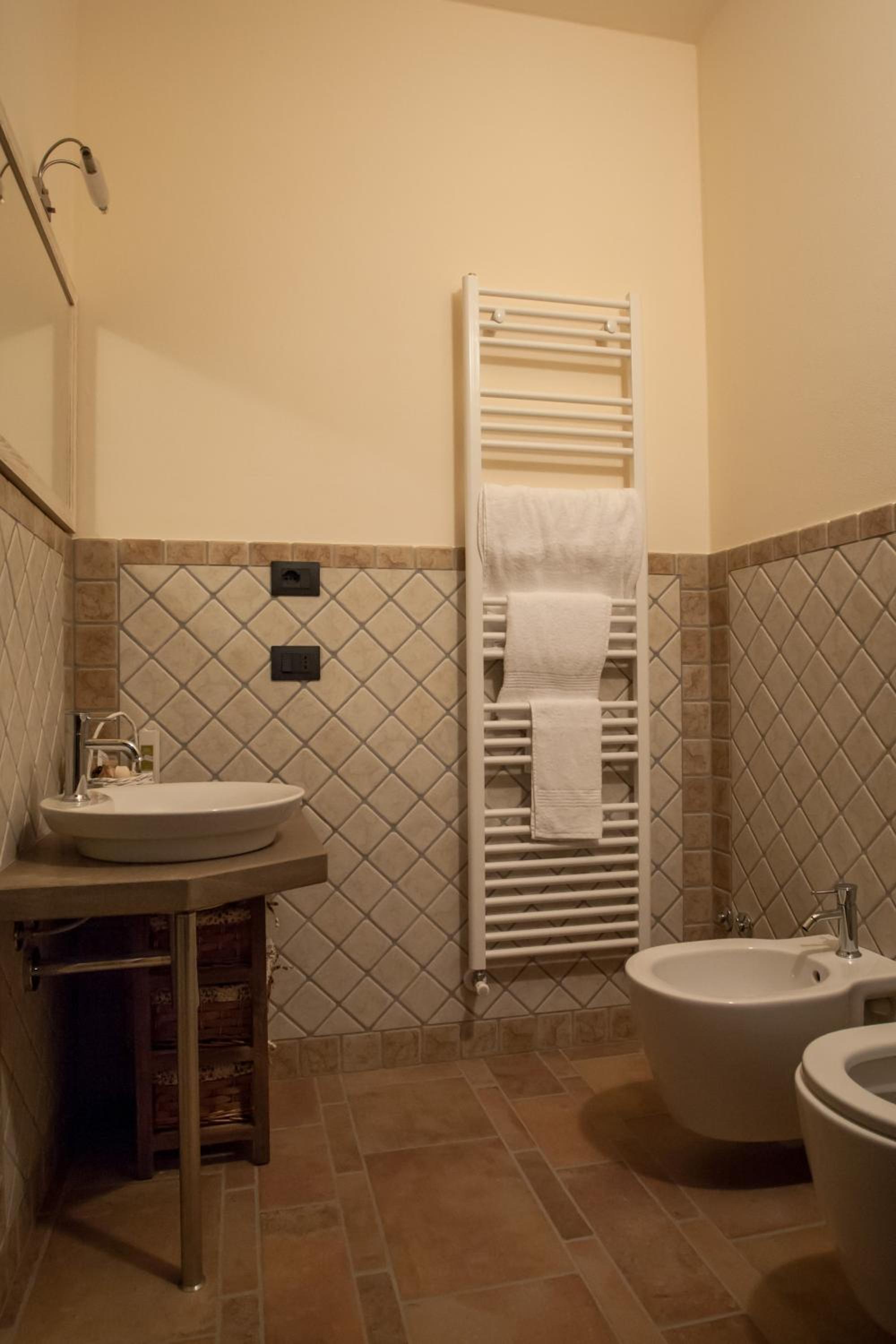 Triple Room - Photo 7