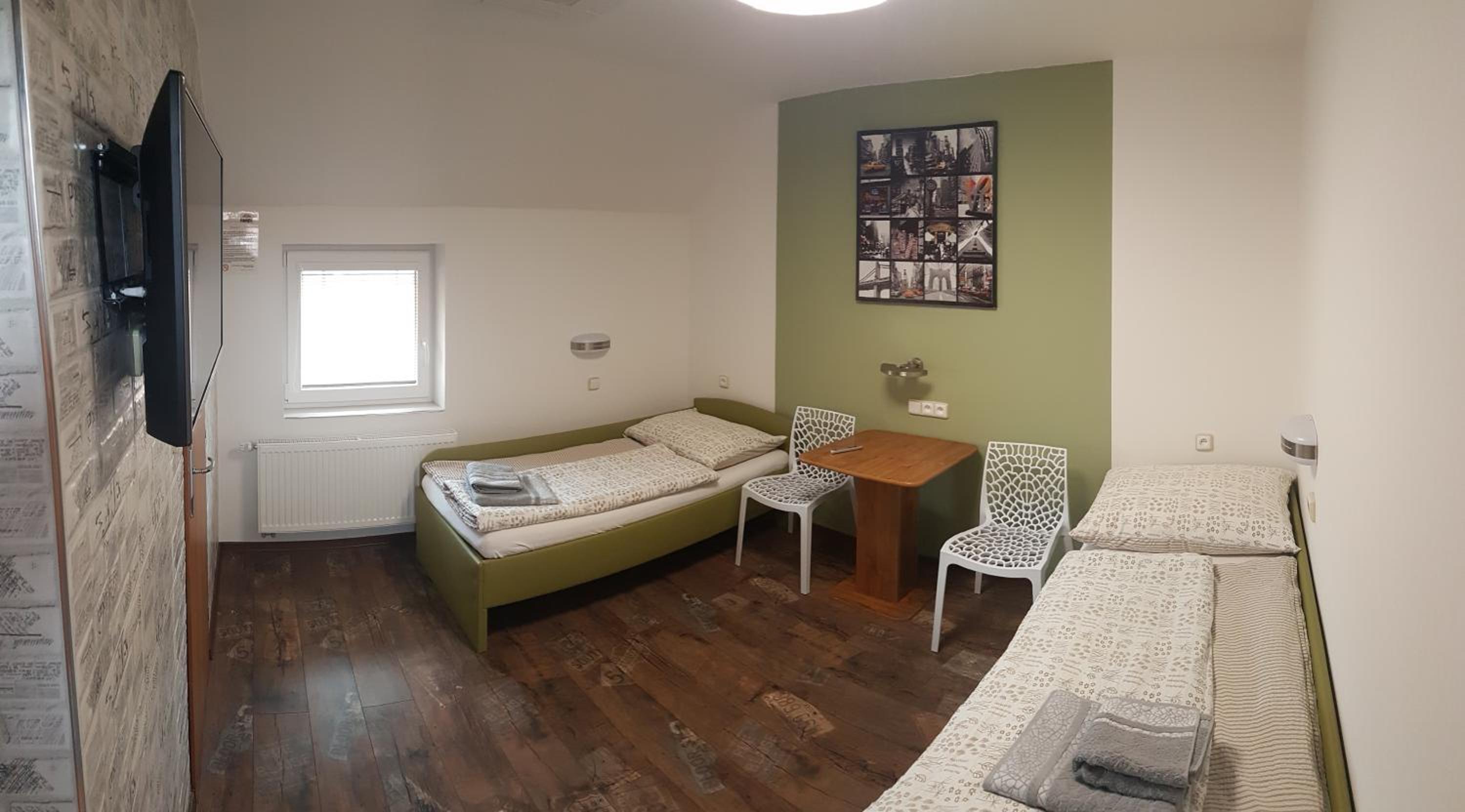 Standard Twin Room - Photo 2