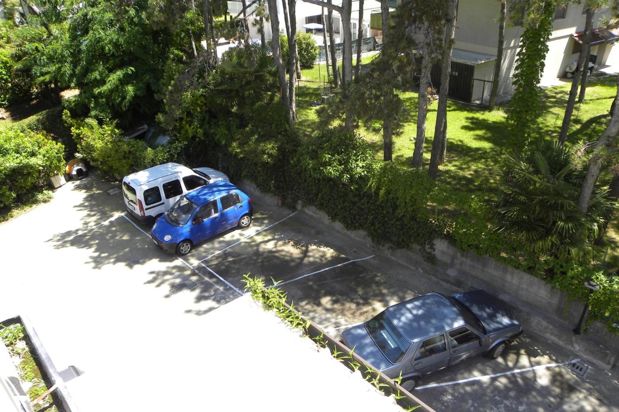 Double or Twin Room with Balcony - Photo 1