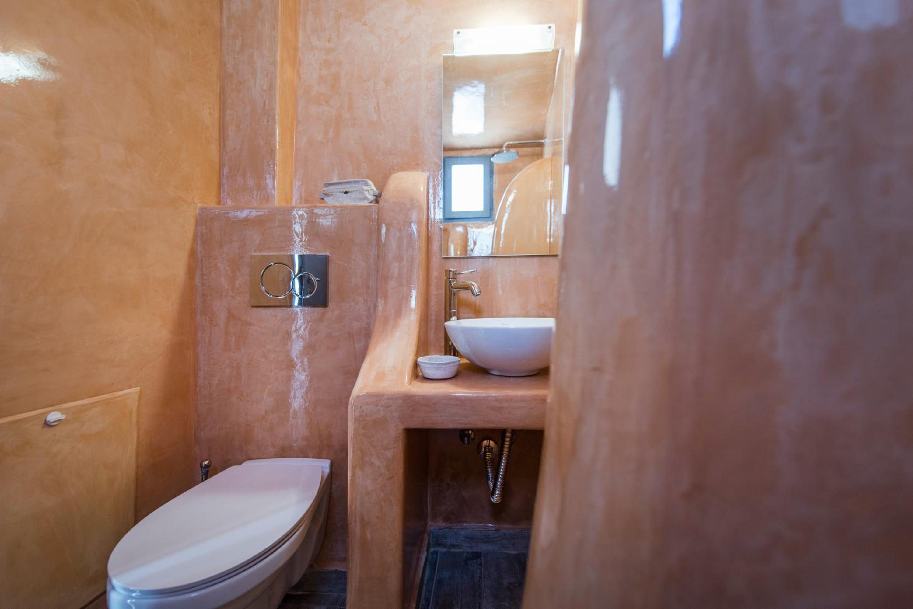 Suite - Photo 5