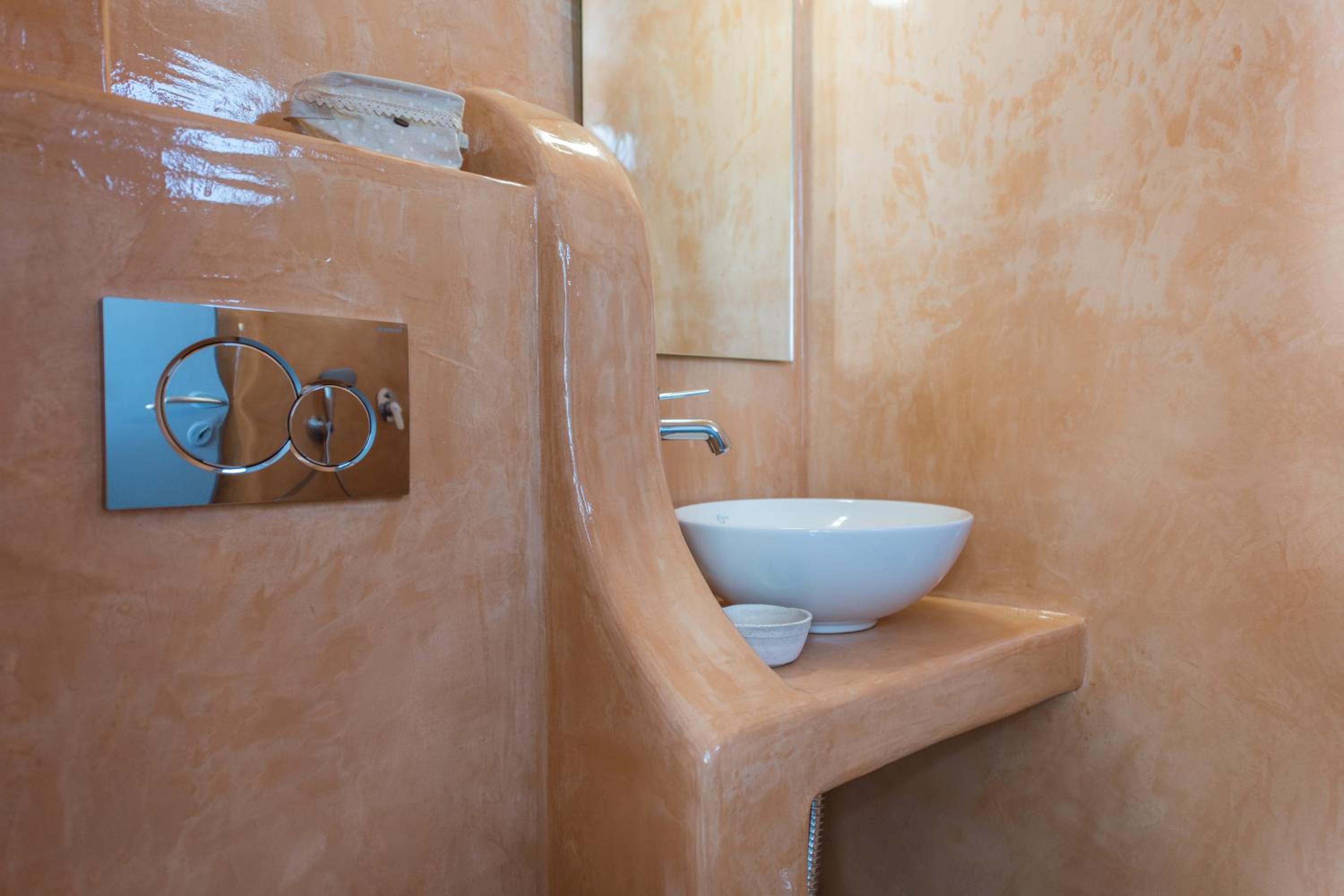 Suite - Photo 3