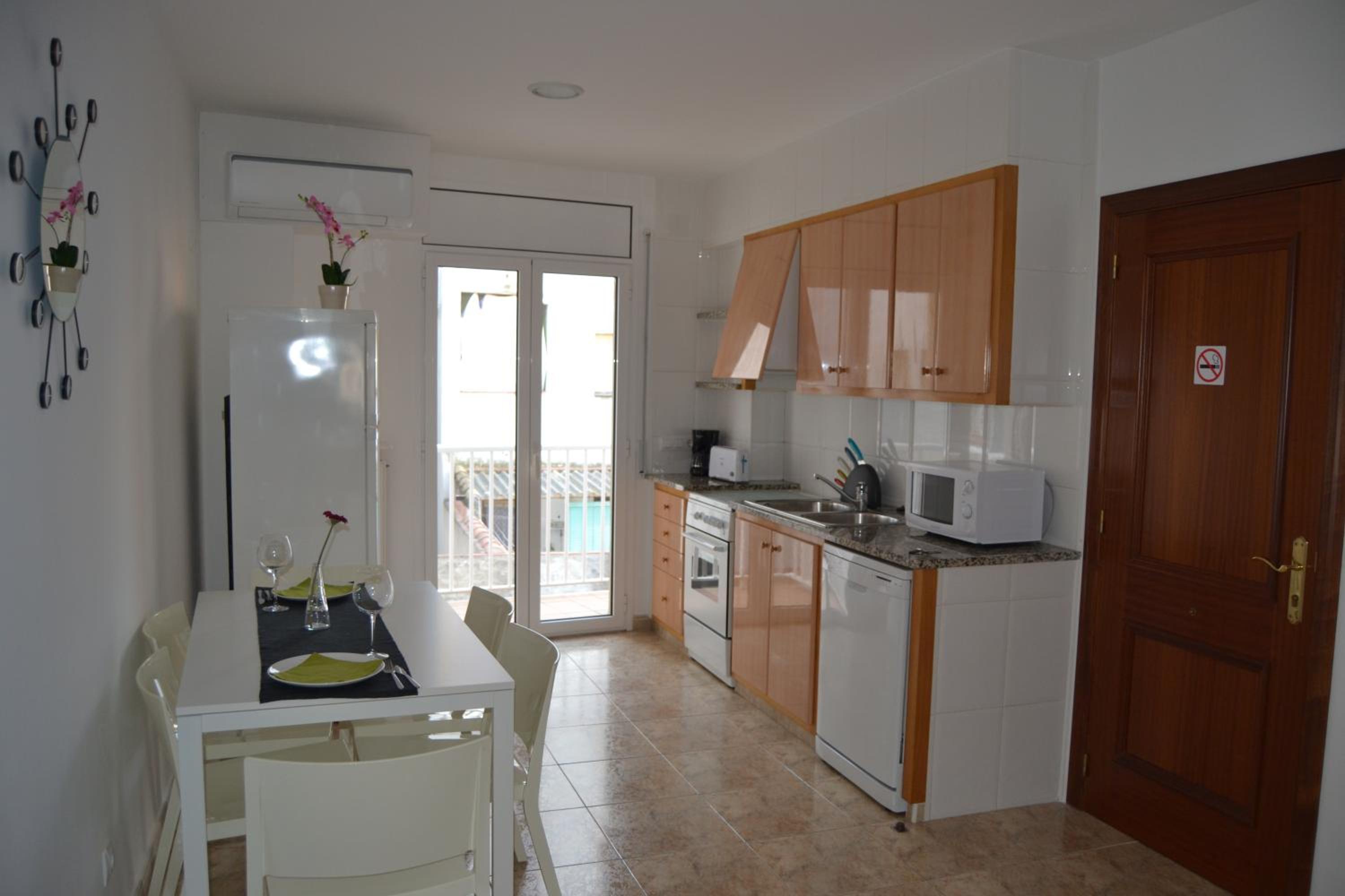 One-Bedroom Apartment - Photo 6
