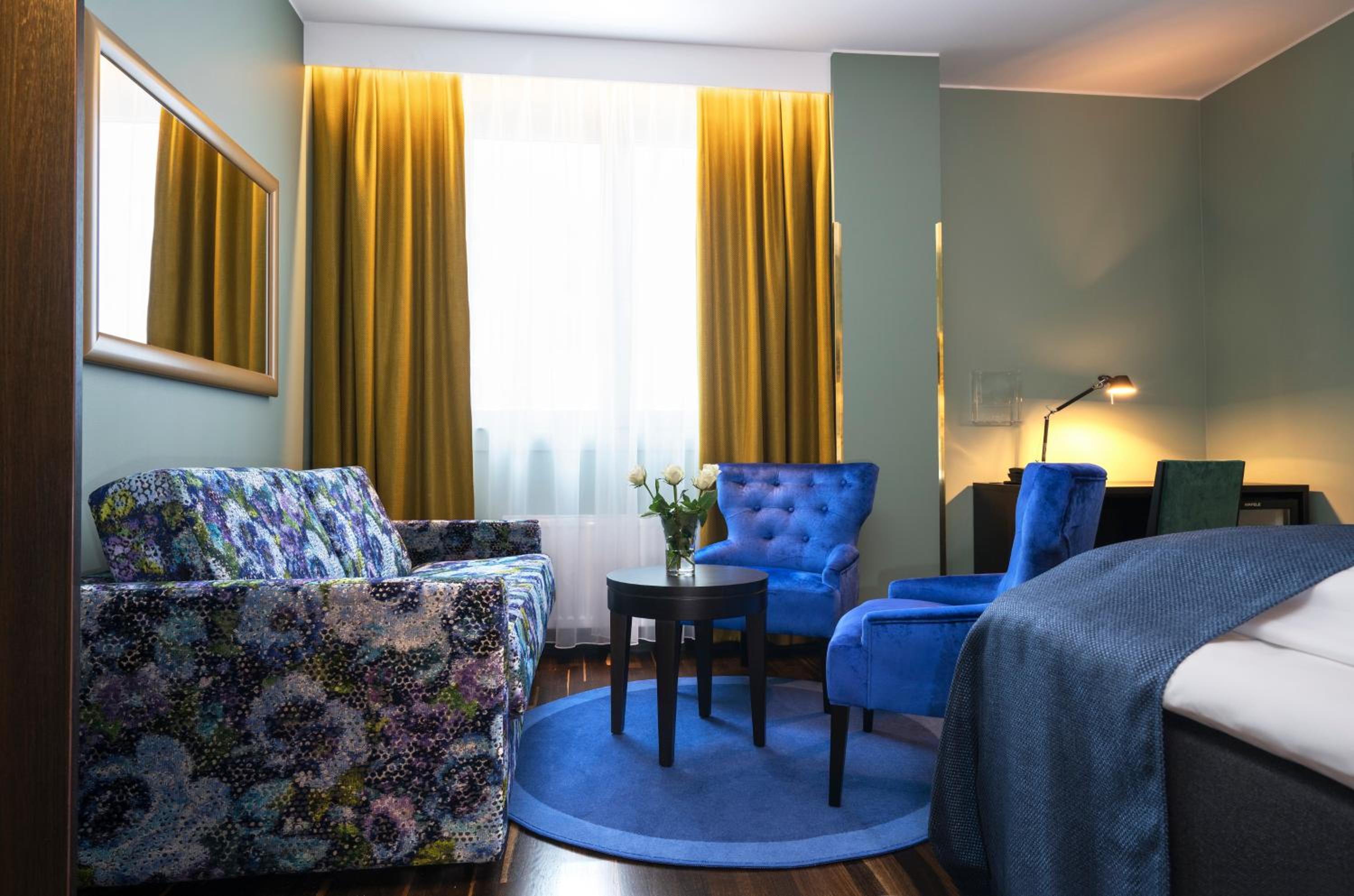 Family Room - Photo 1