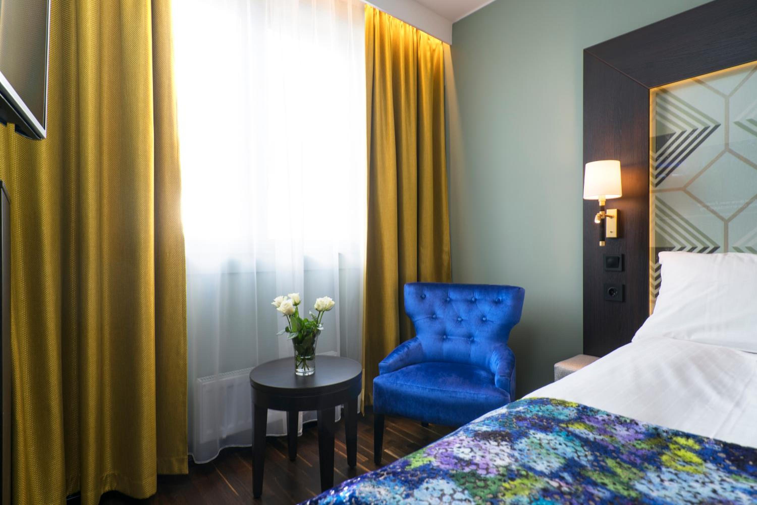 Standard Twin Room - Photo 1