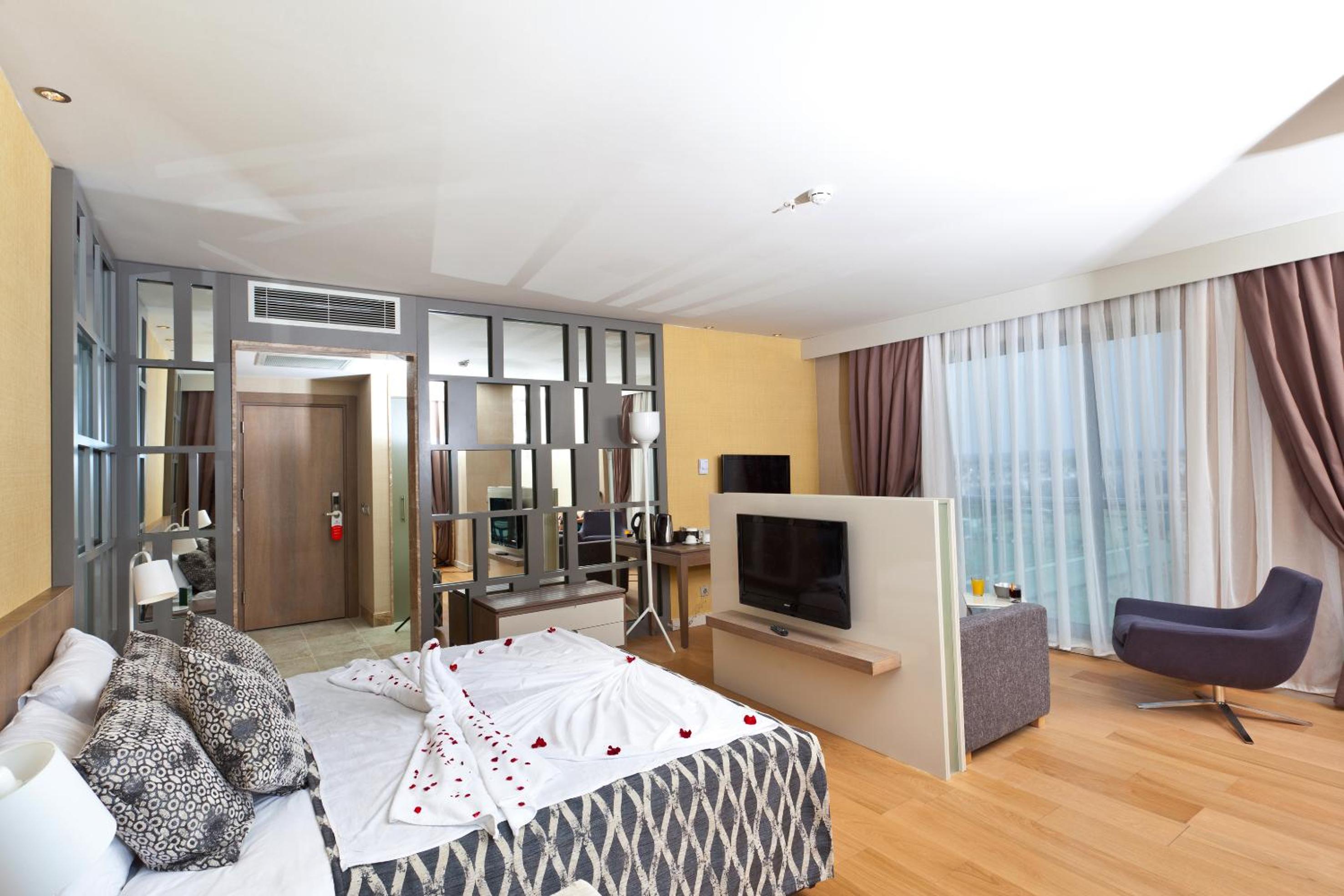 Deluxe Double Room with Spa Bath