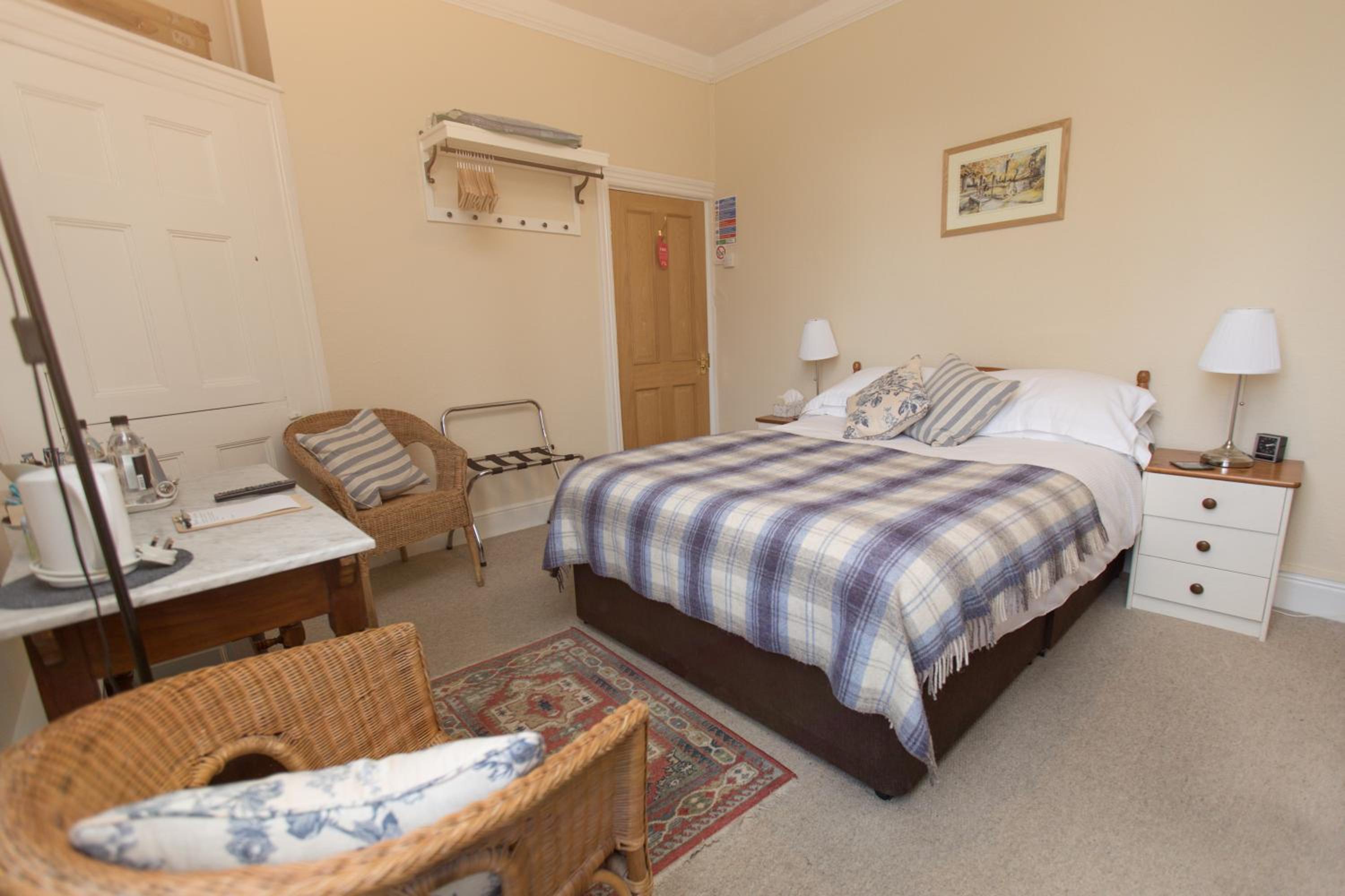 Double Room with Private Bathroom photo 3