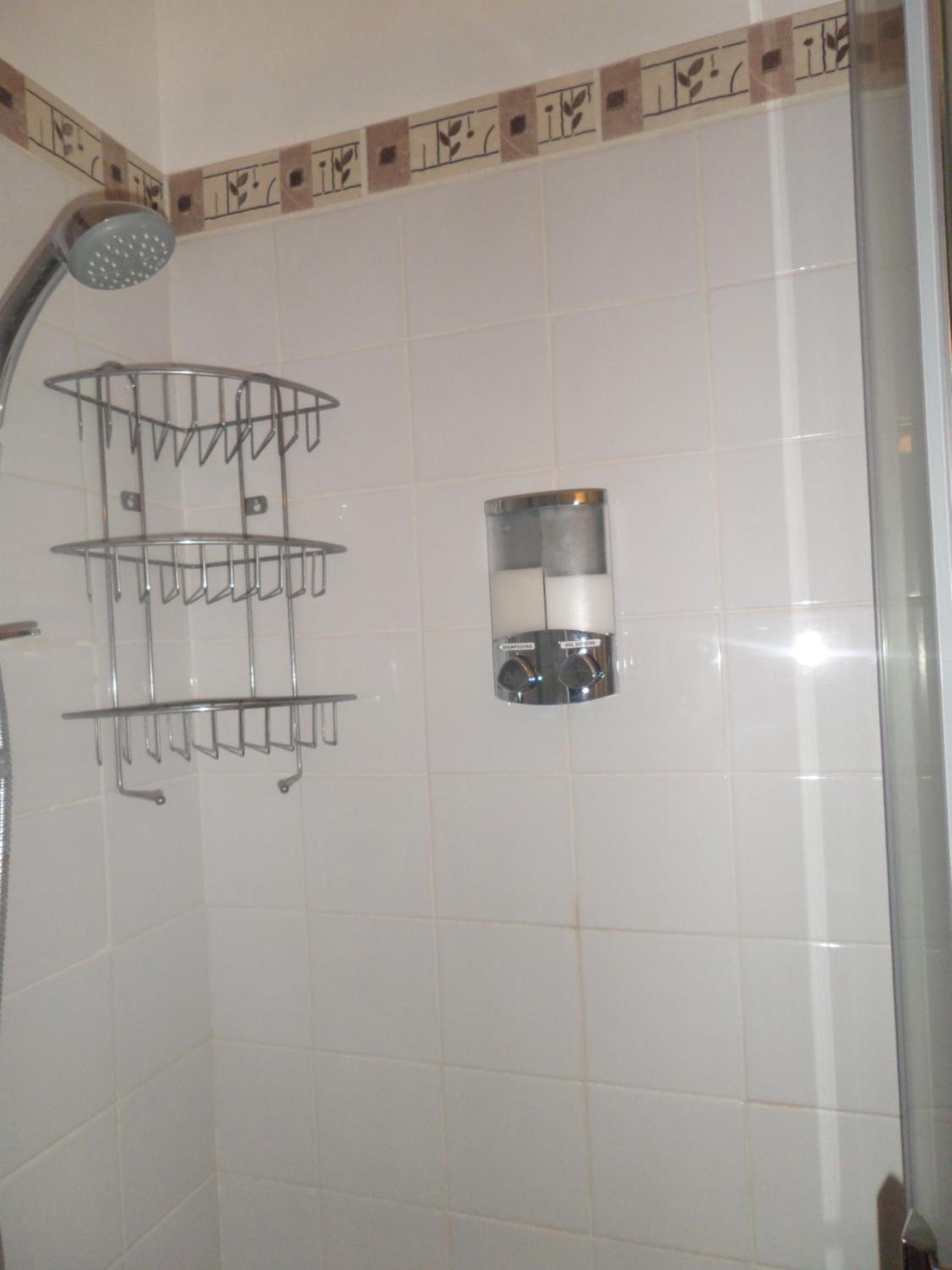 Two-Bedroom Apartment - Photo 4