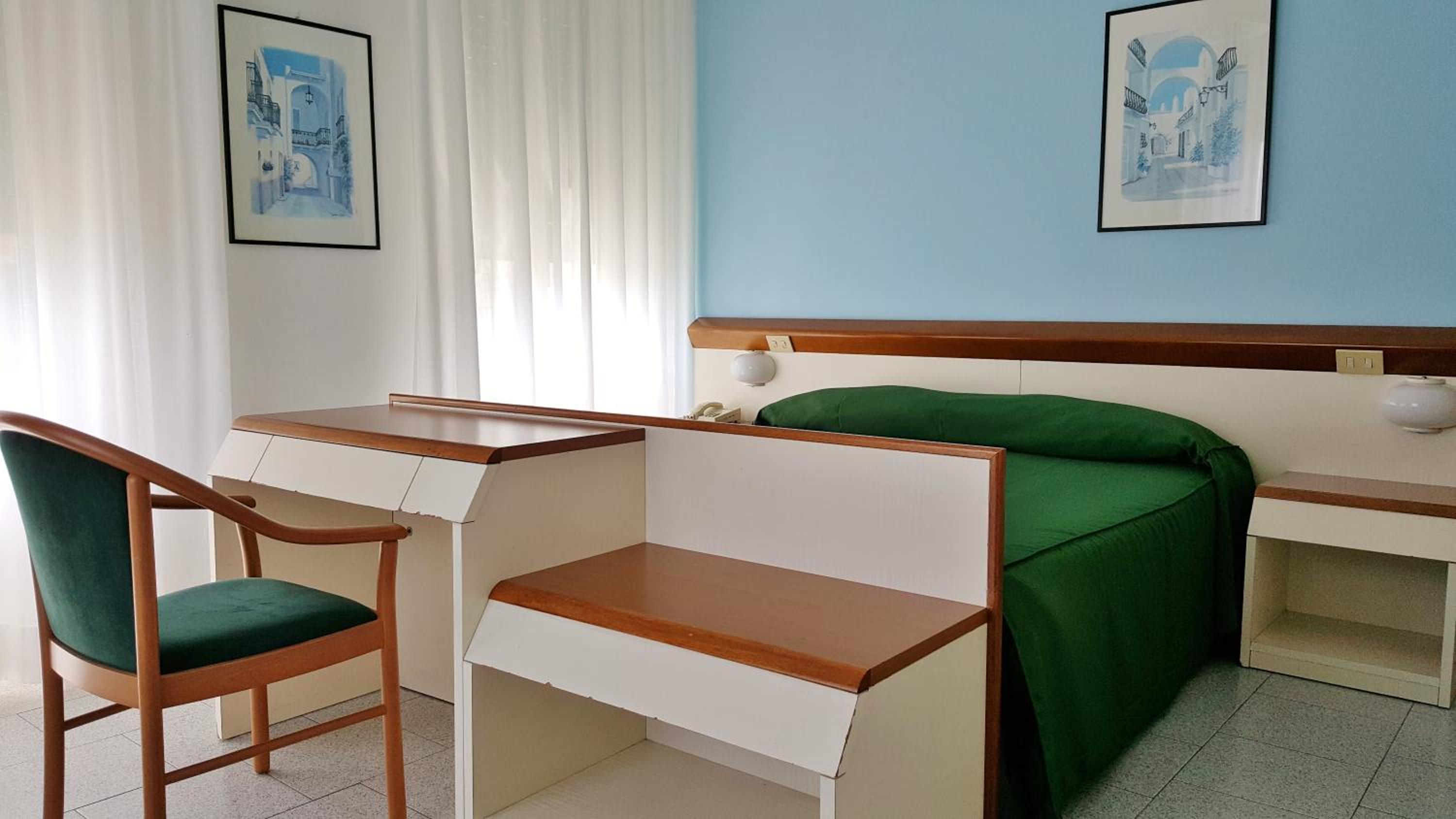 Double Room - Photo 2