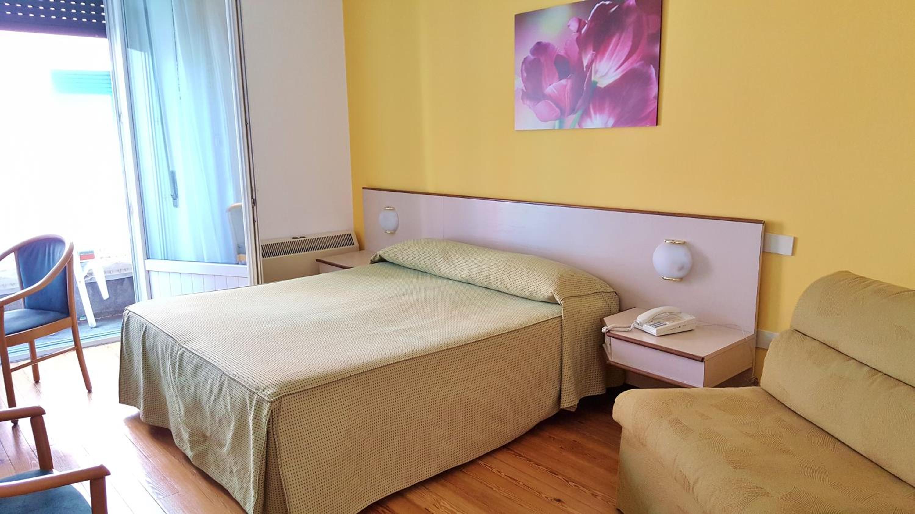 Triple Room - Photo 5