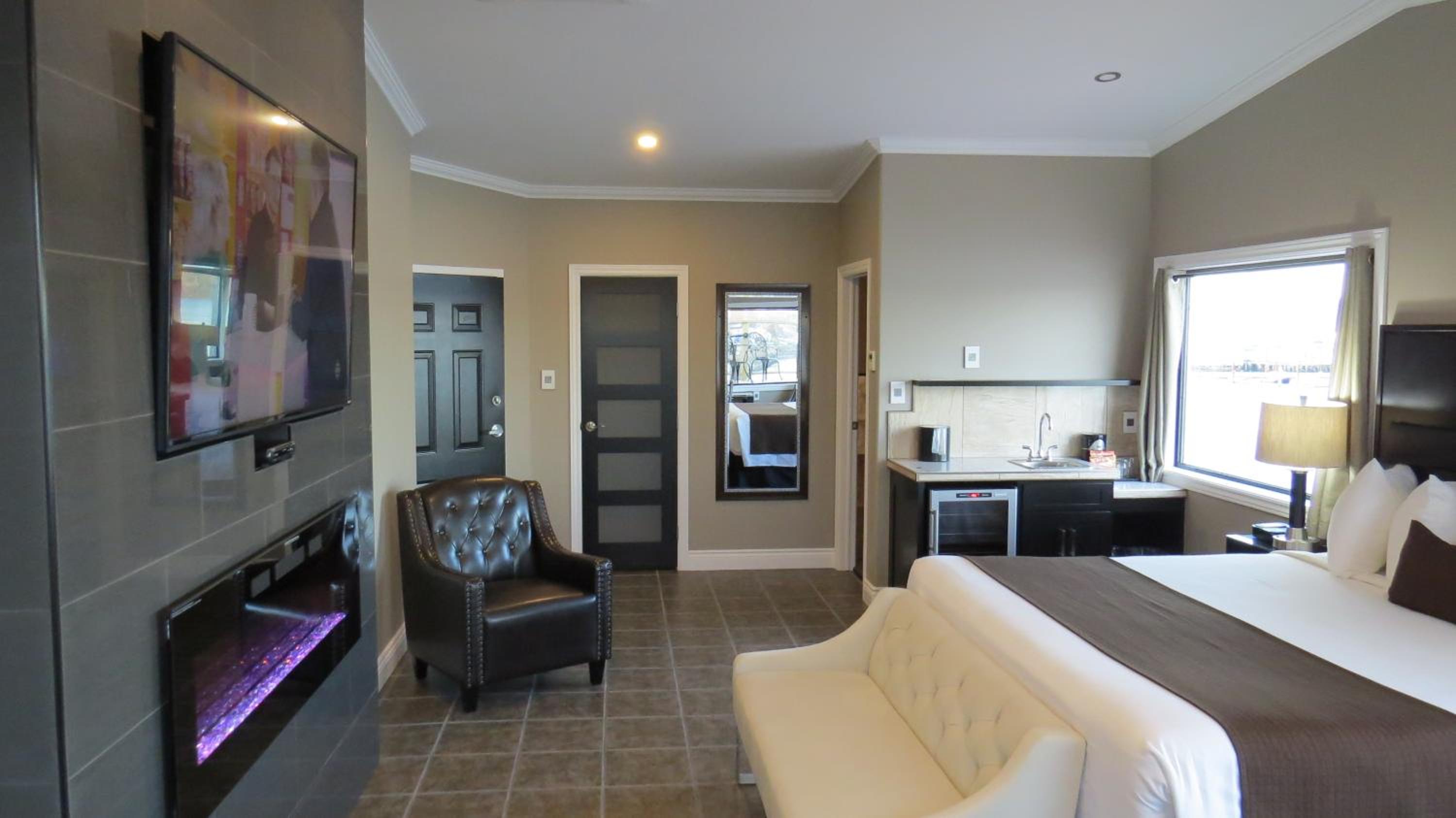 Superior Suite with Sea View photo 2