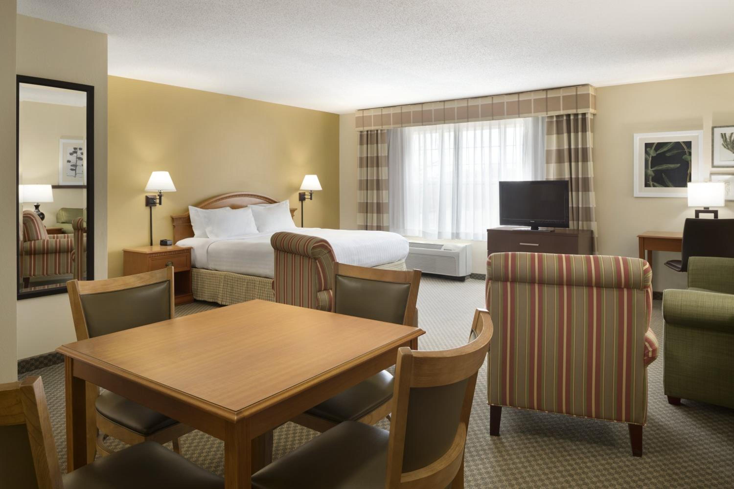 King Room with Sofa Bed and Kitchenette