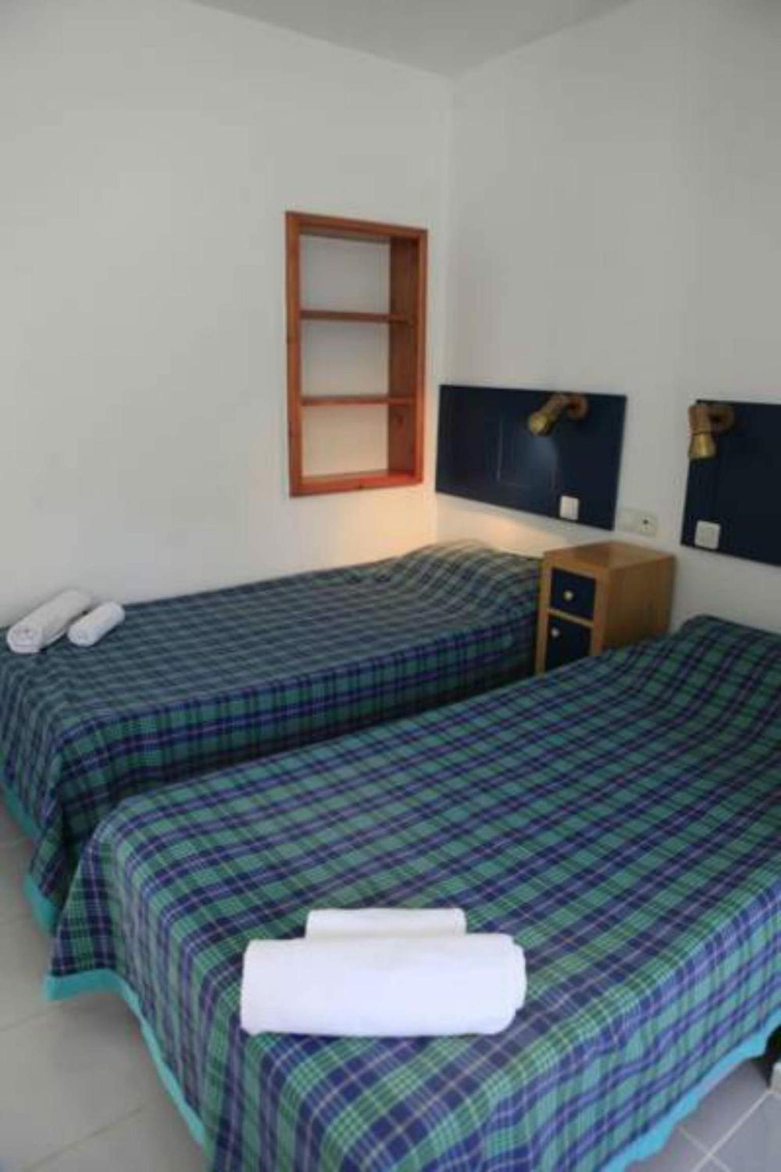 Studio (2 Adults) - Photo 1