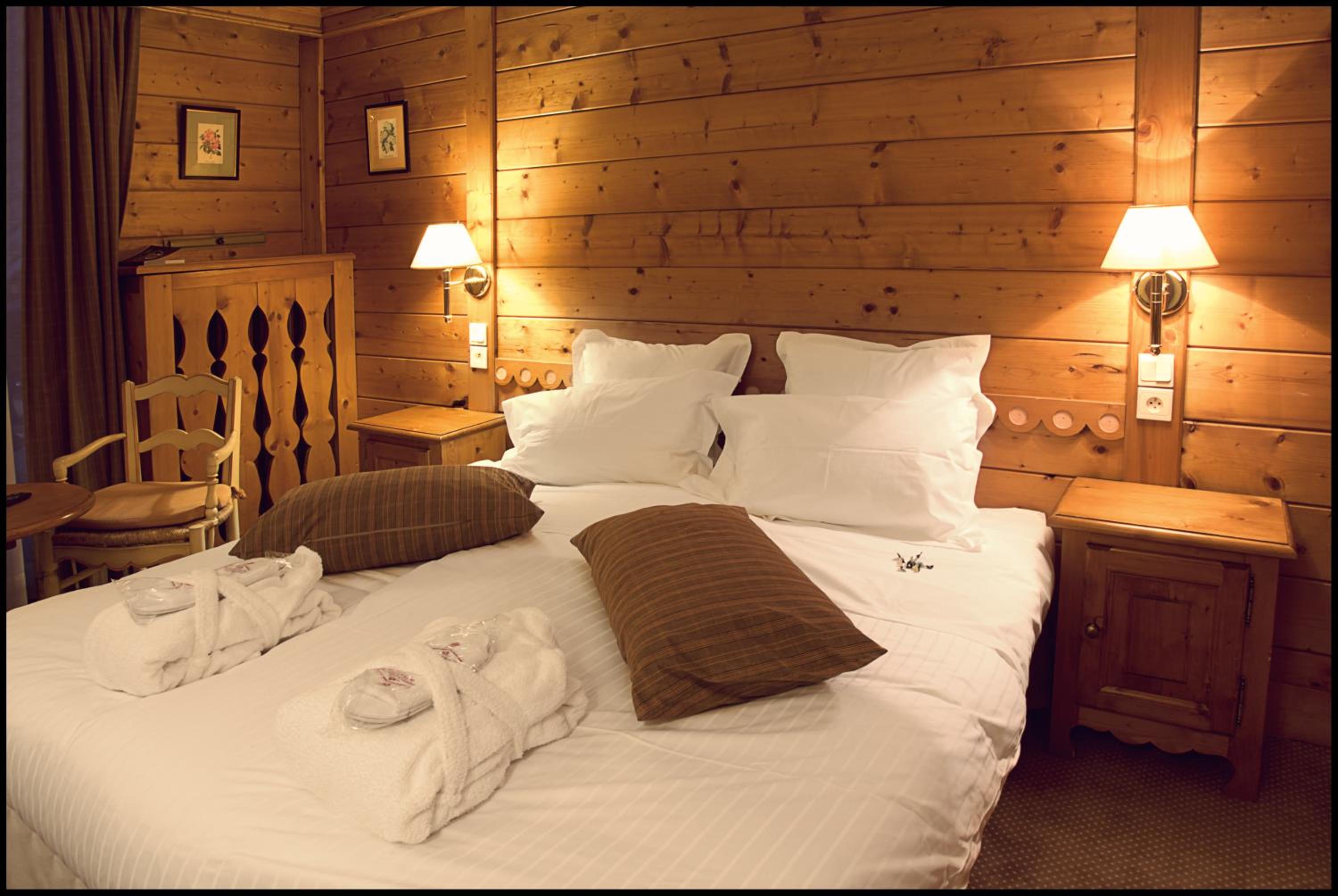 Classic Double Room (2 adults) photo 3