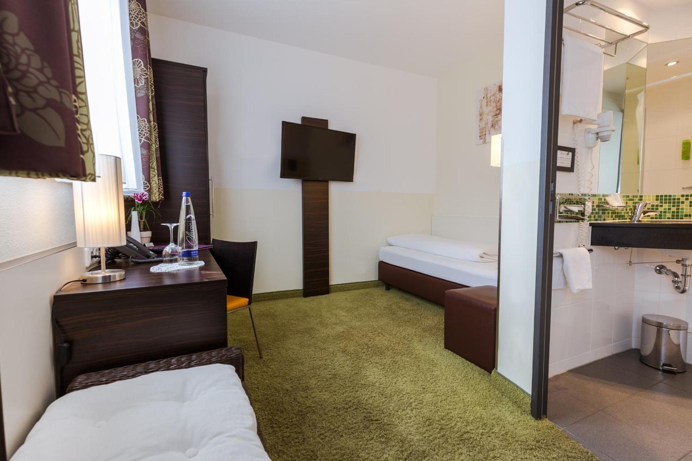 Economy Single Room photo 2