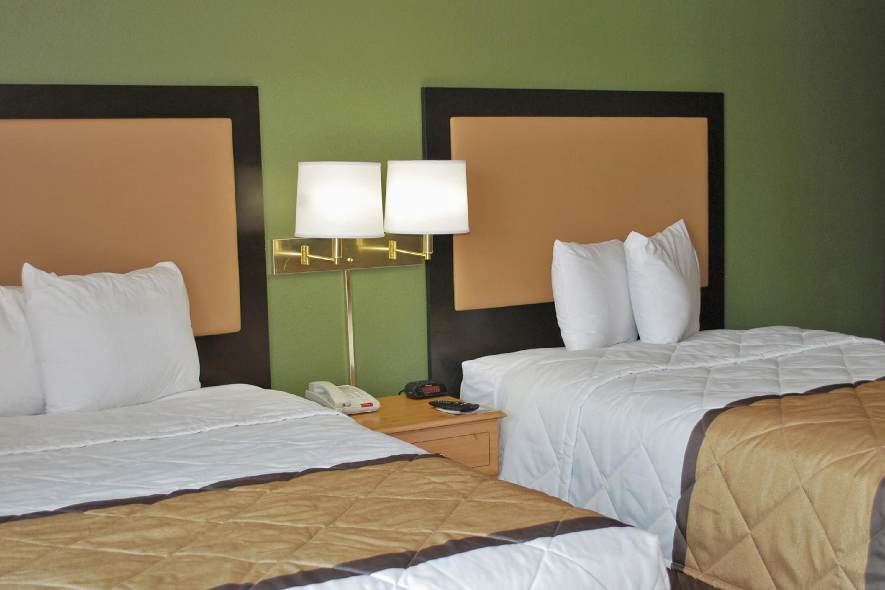 Studio with 2 Double Beds - Non-Smoking - Photo 2