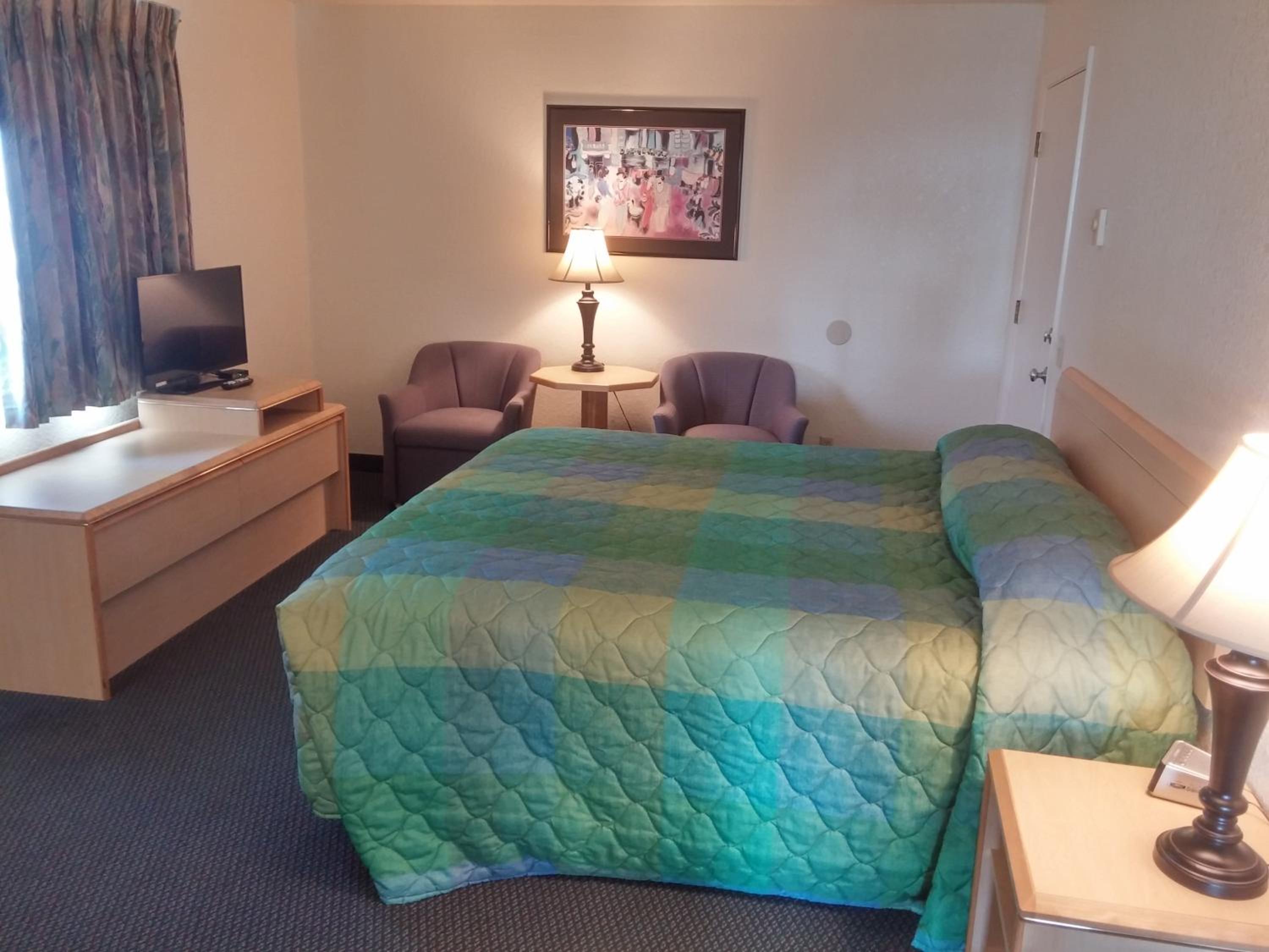 King Suite - Non-Pet photo 2
