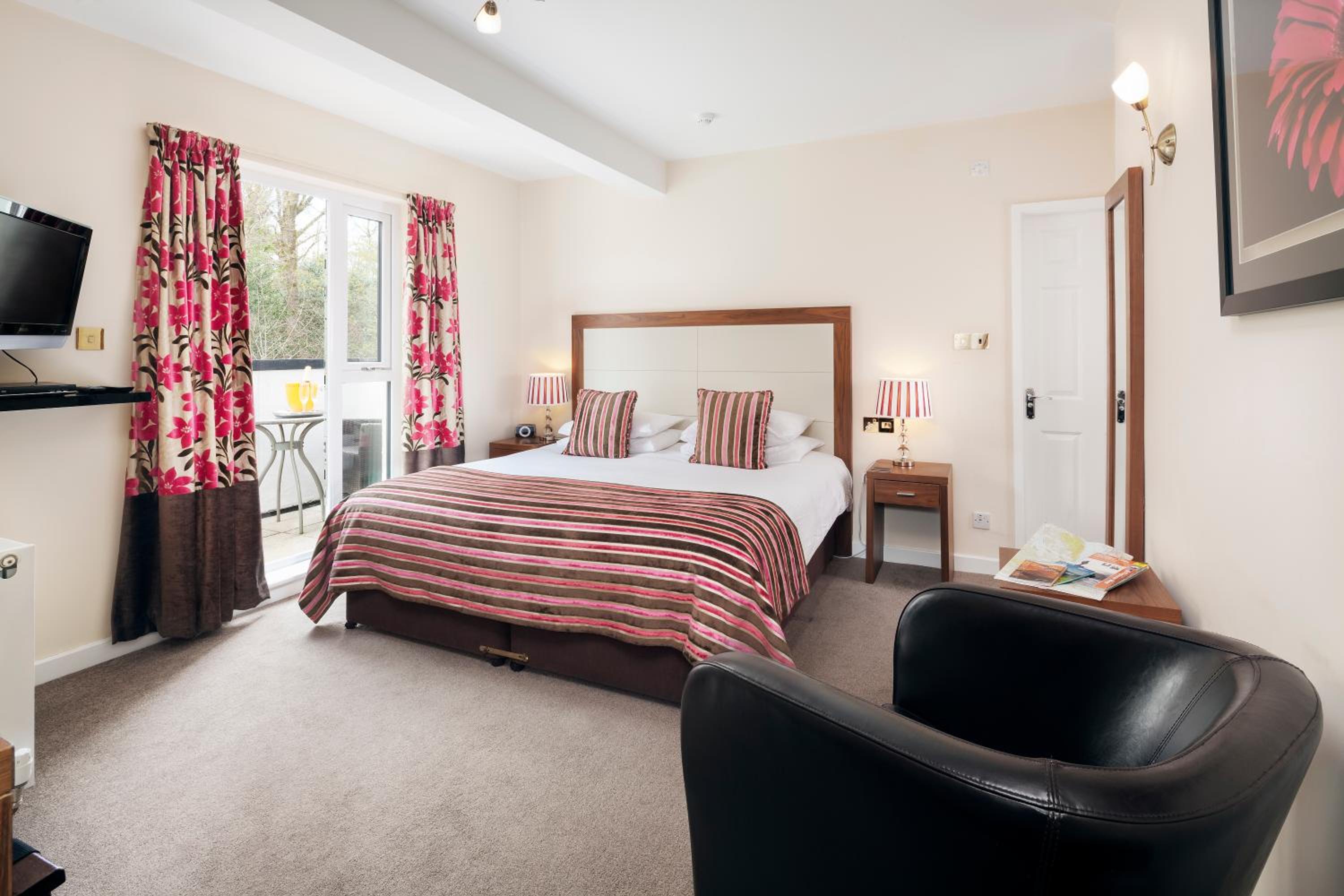 Double or Twin Room with Balcony