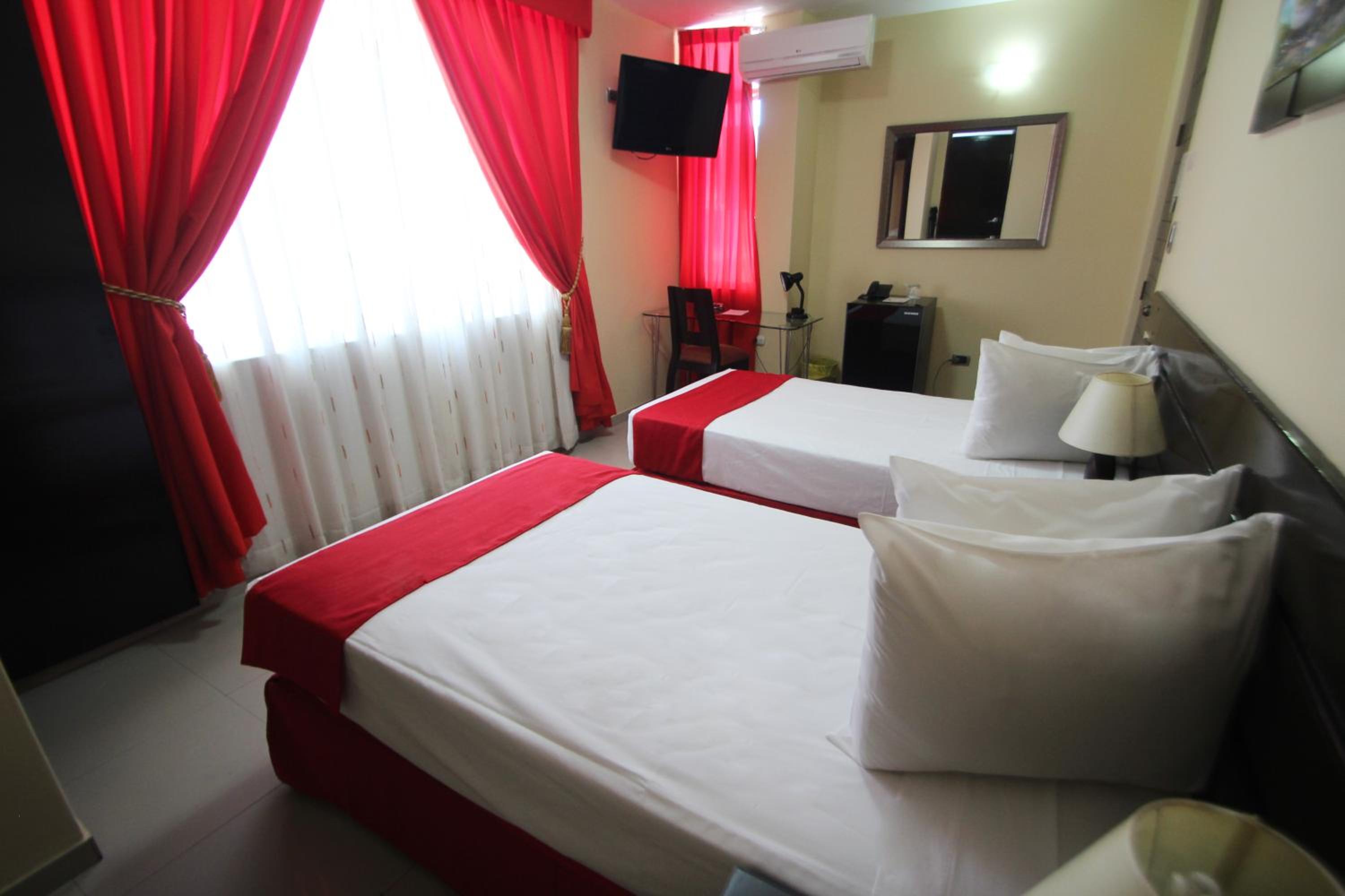 Standard Twin Room photo 3