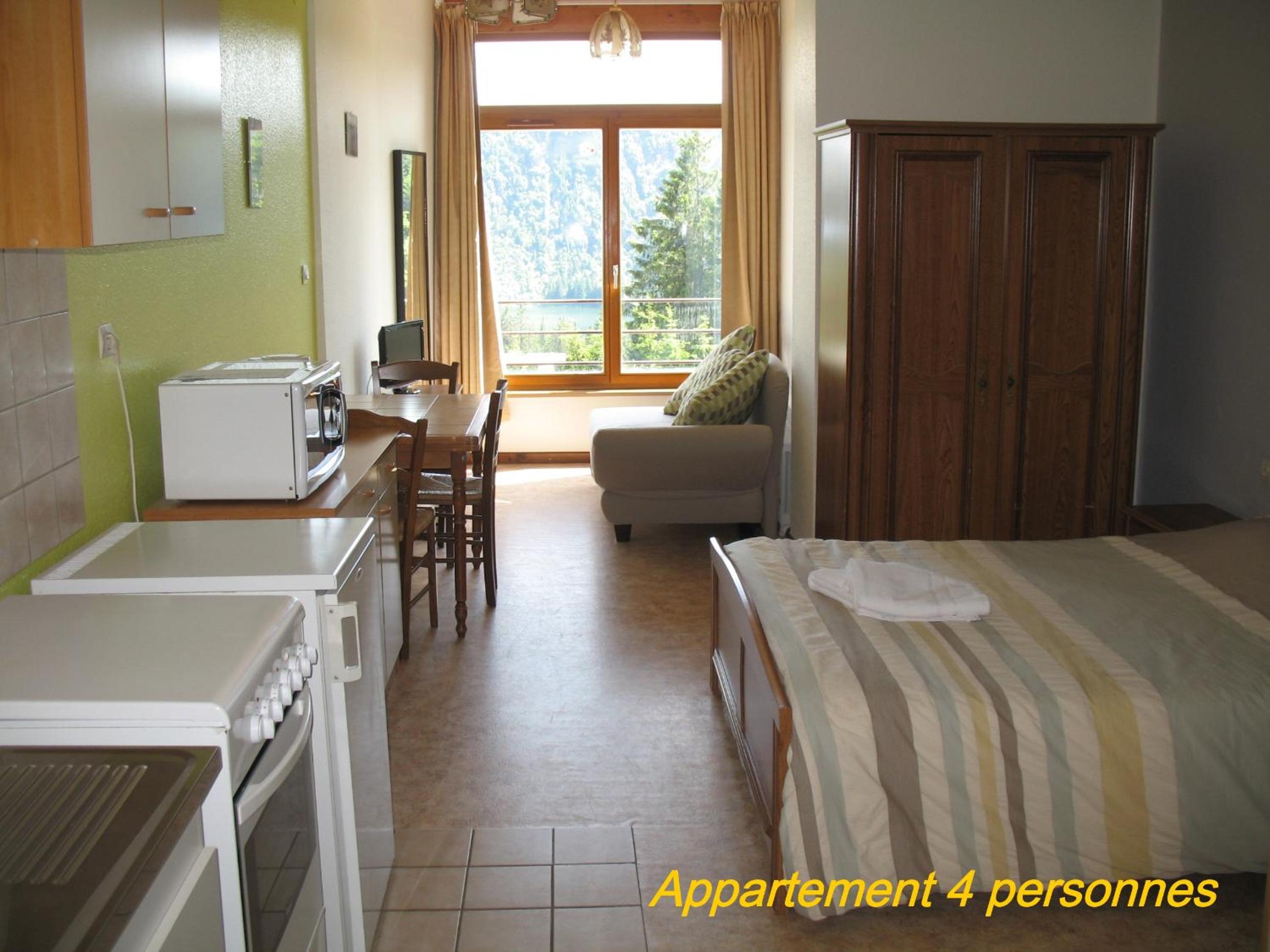 Two-Bedroom Apartment - Photo 4
