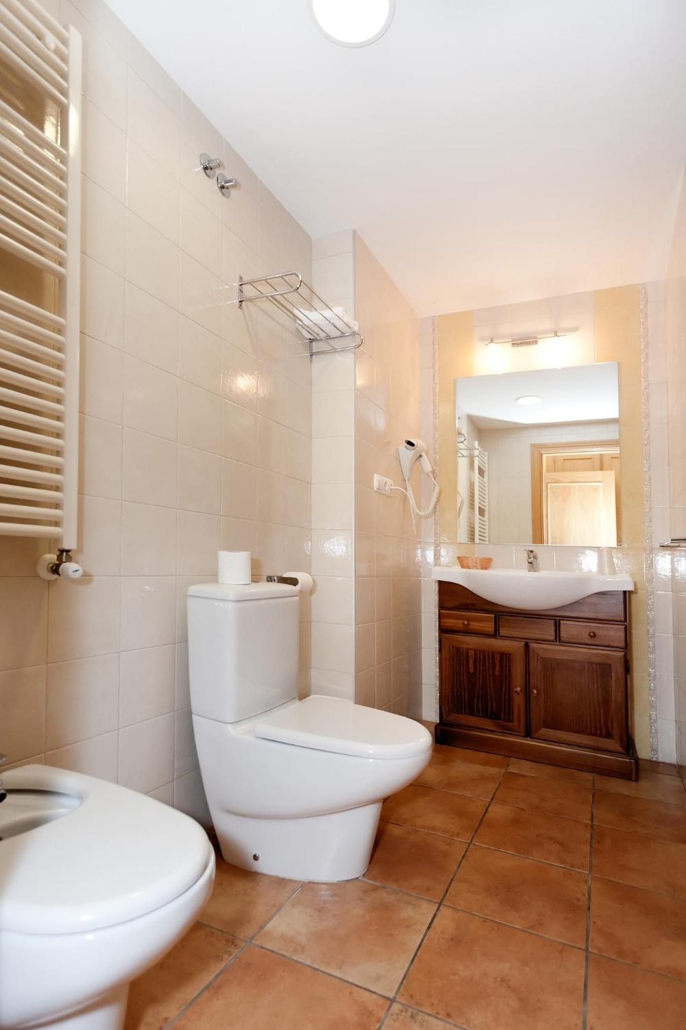 Triple Room - Photo 7