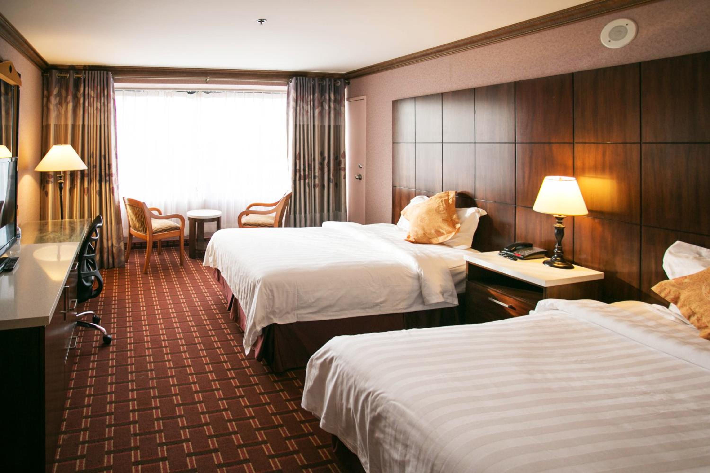 Luxury Two Double Bed Room - Photo 1