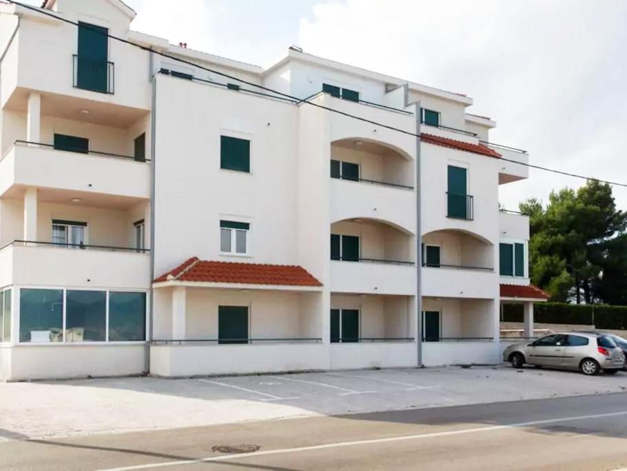 Studio Apartment with Sea View