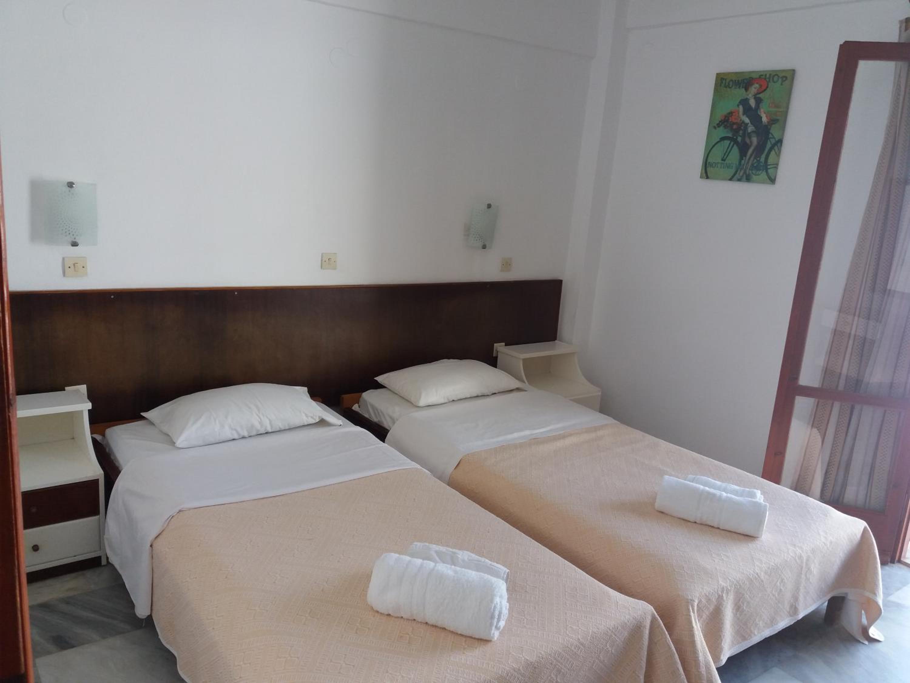 Studio (2 Adults)