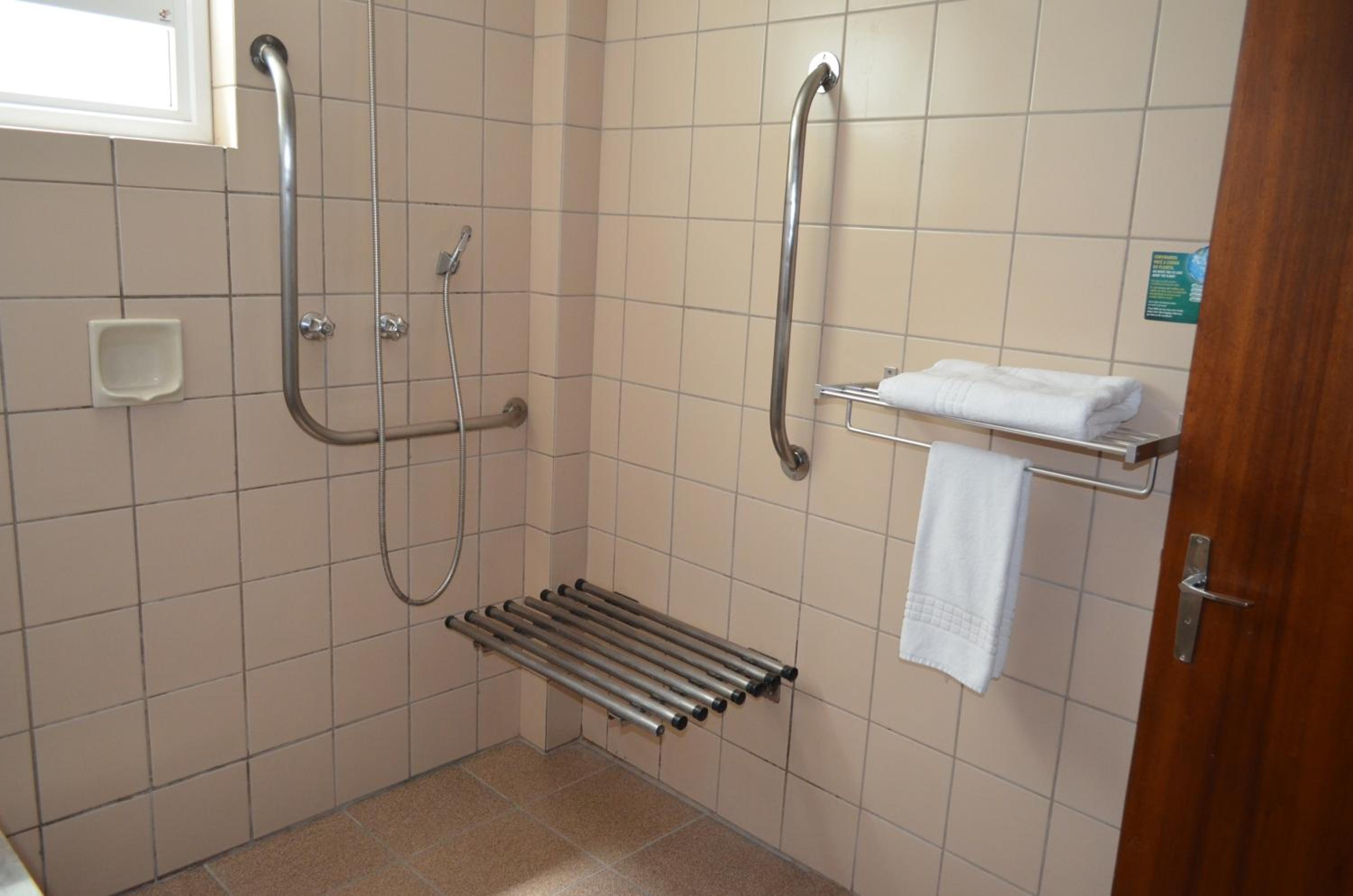 Family Room - Disability Access photo 2