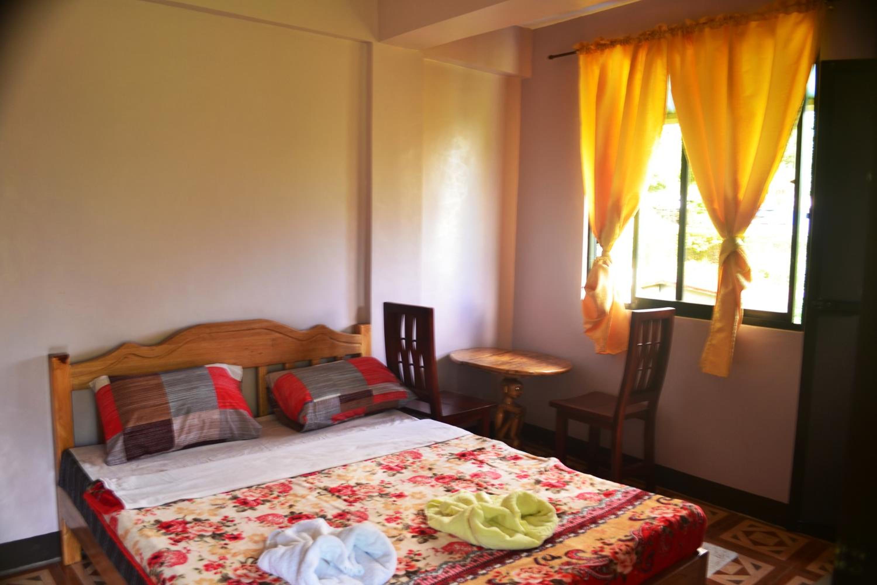 Deluxe Double Room With Balcony - Photo 4