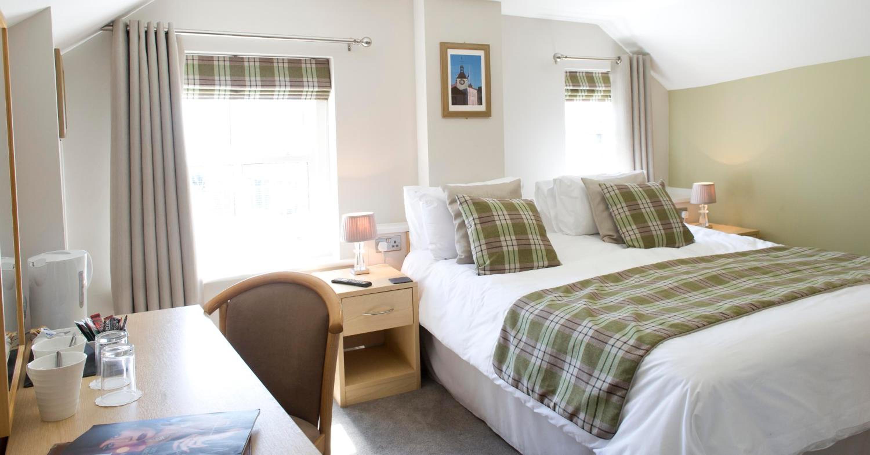 Deluxe Double Room with Shower - Photo 1