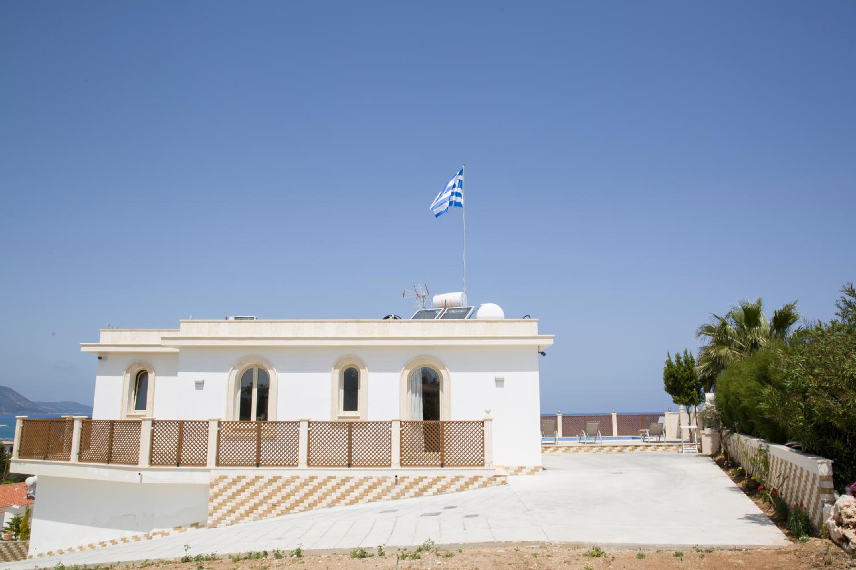 Villa with Sea View - Photo 24