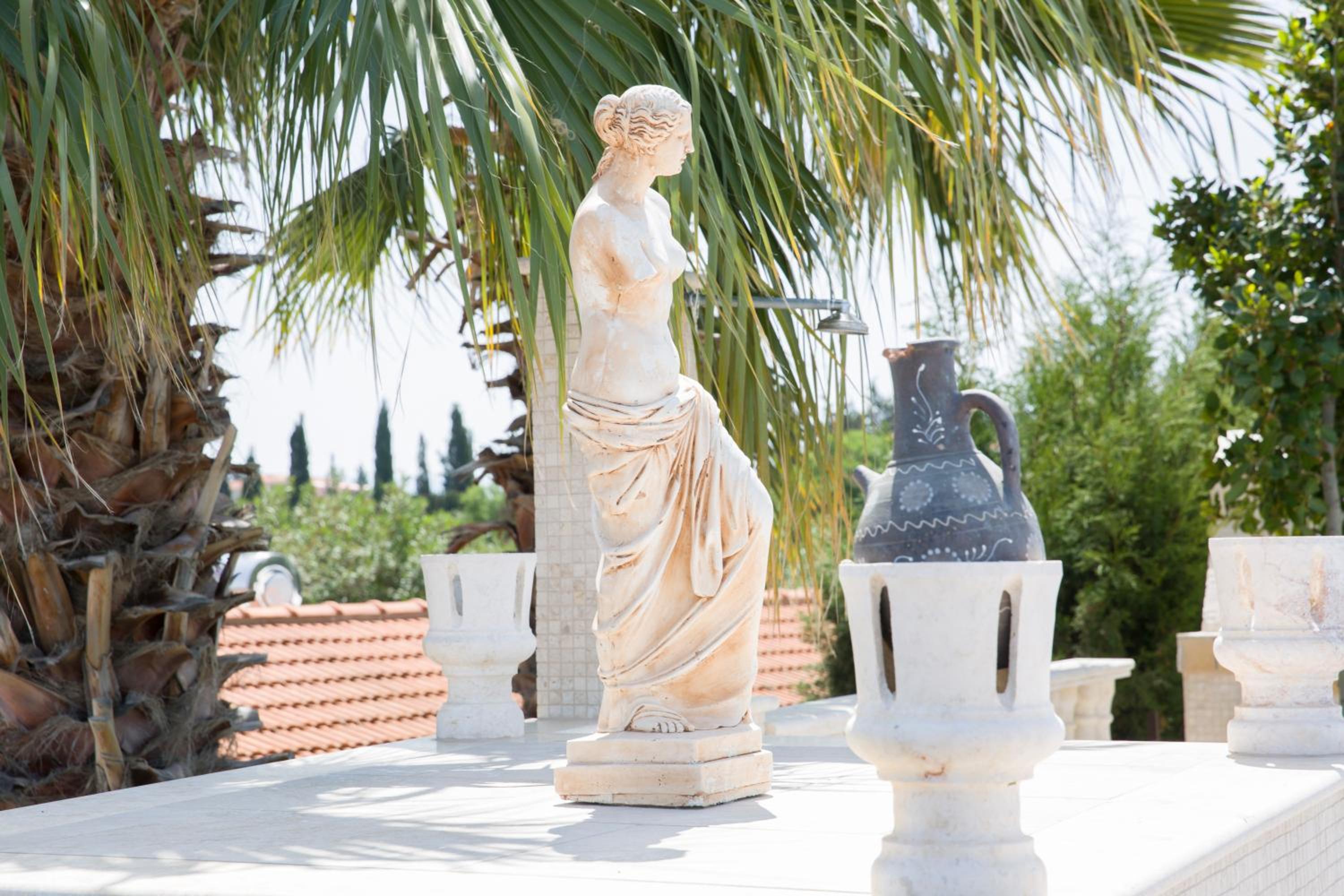 Villa with Sea View - Photo 30