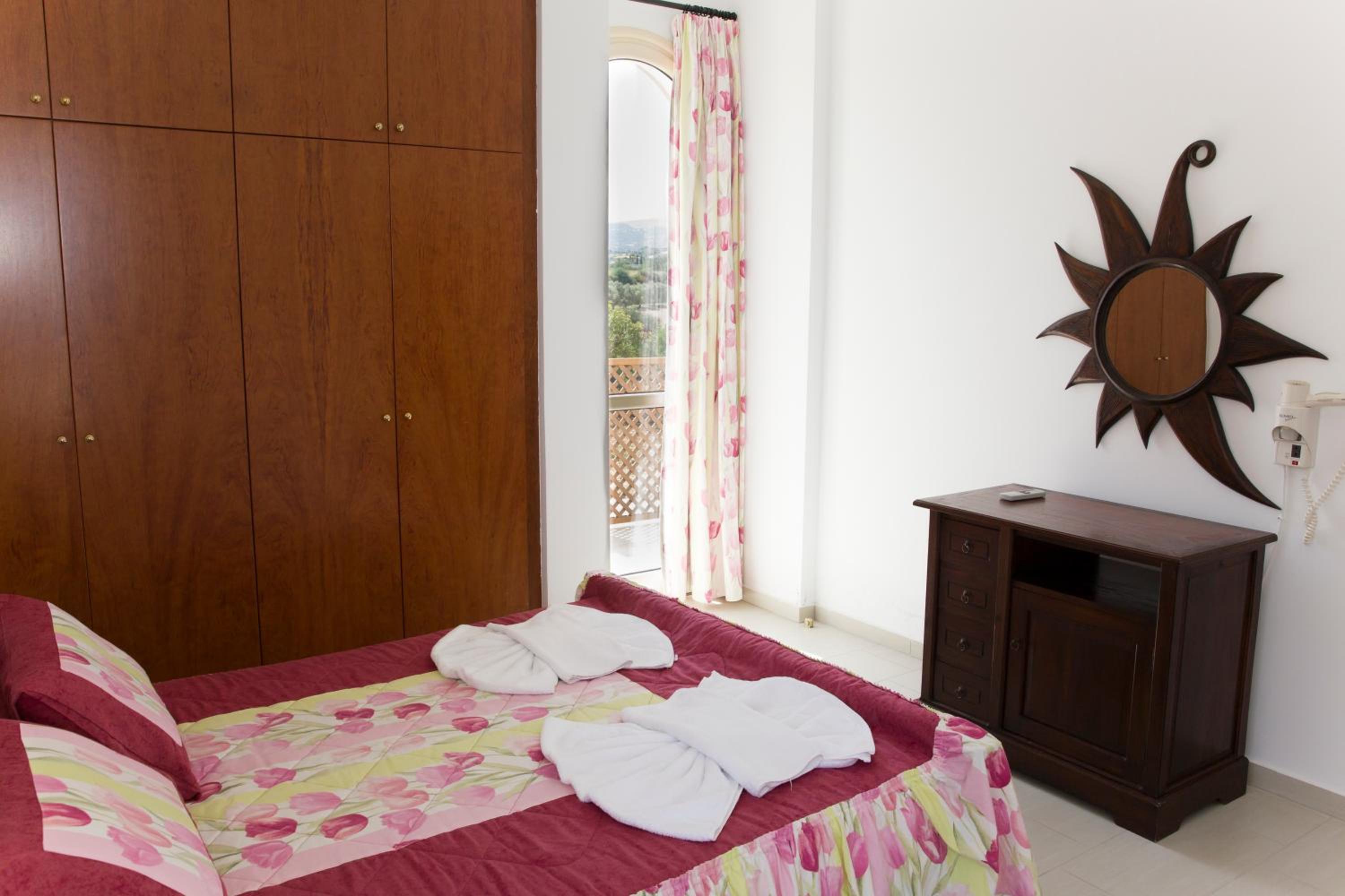 Villa with Sea View - Photo 34