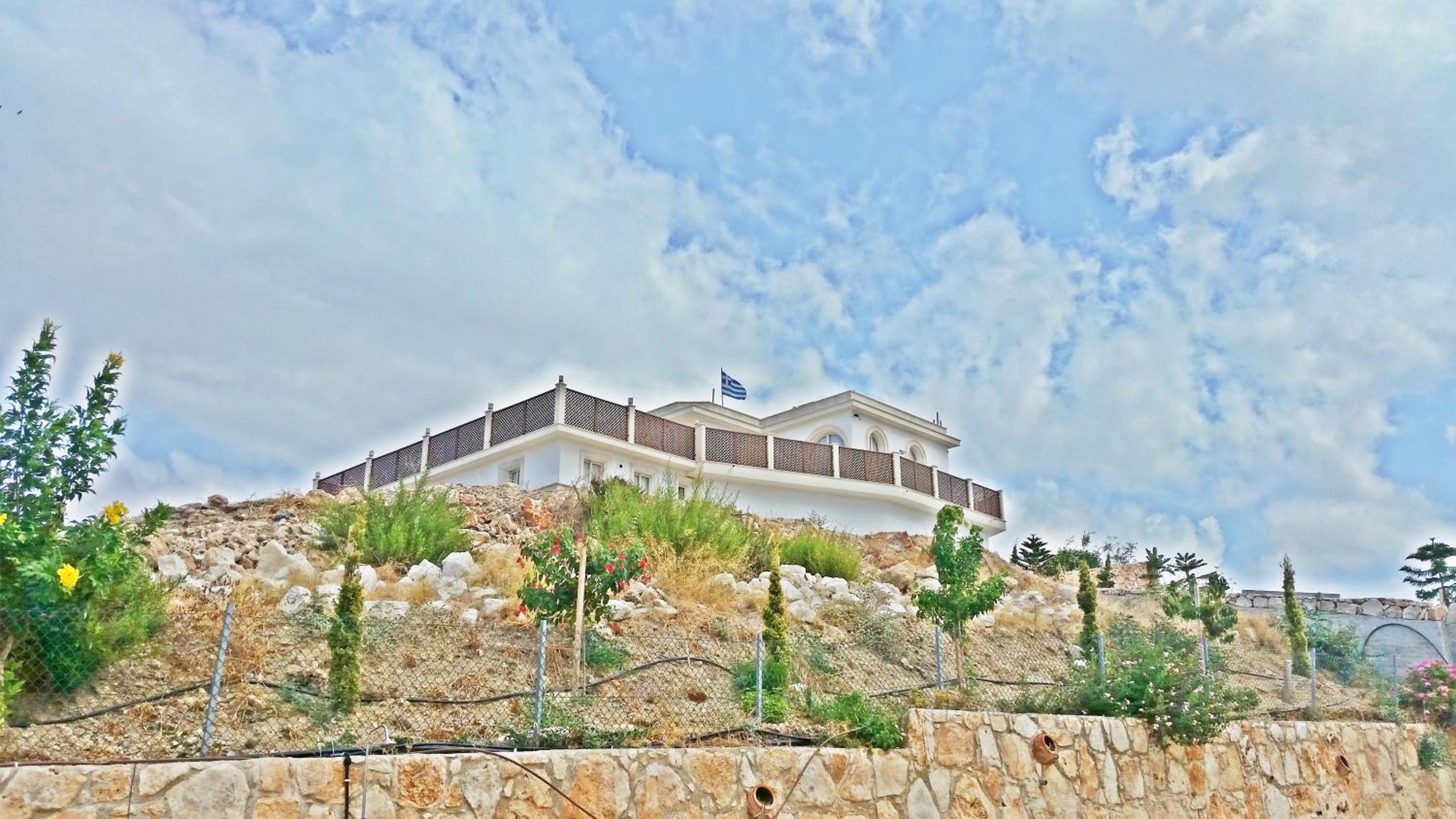 Villa with Sea View - Photo 44