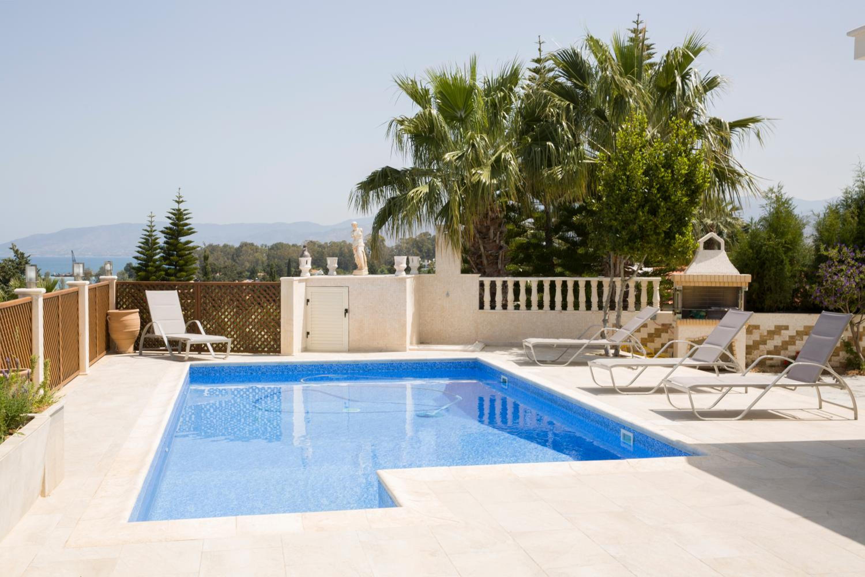 Villa with Sea View - Photo 46