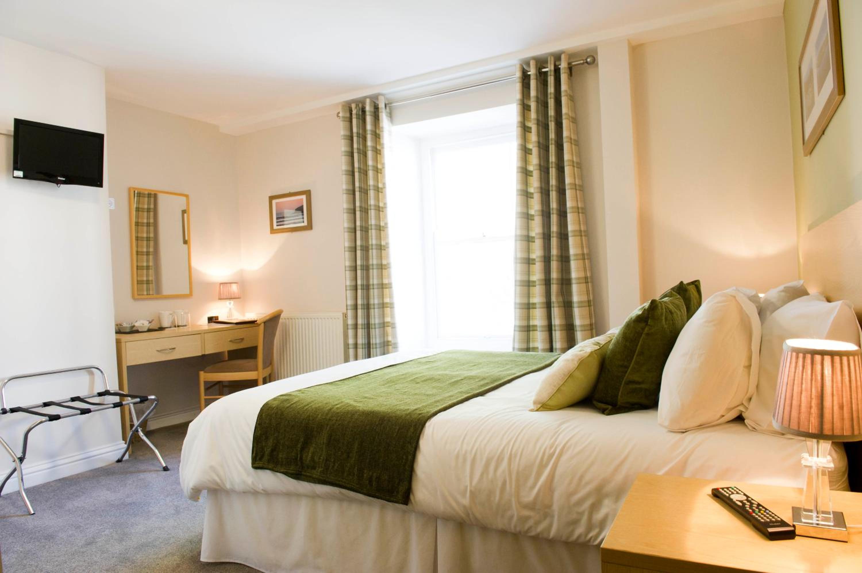 Double Room - Photo 16