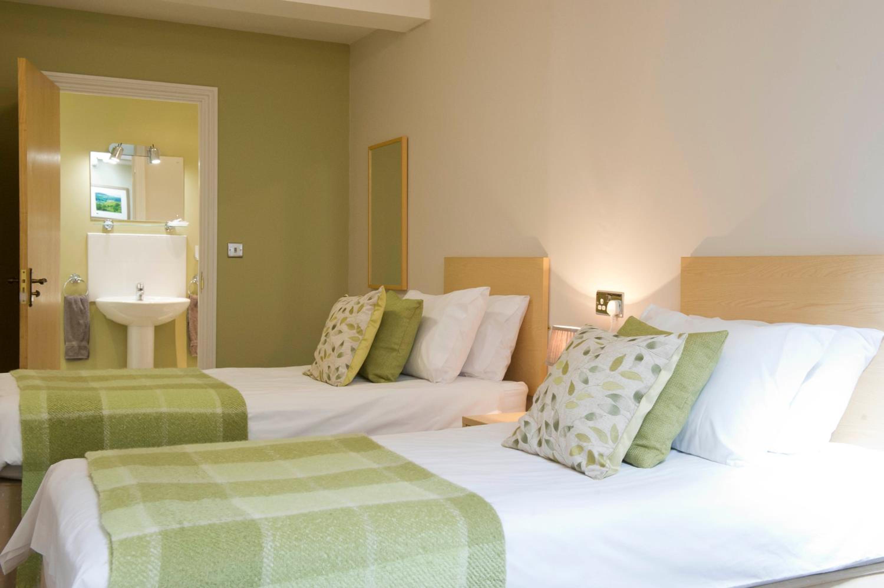 Twin Room - Photo 15