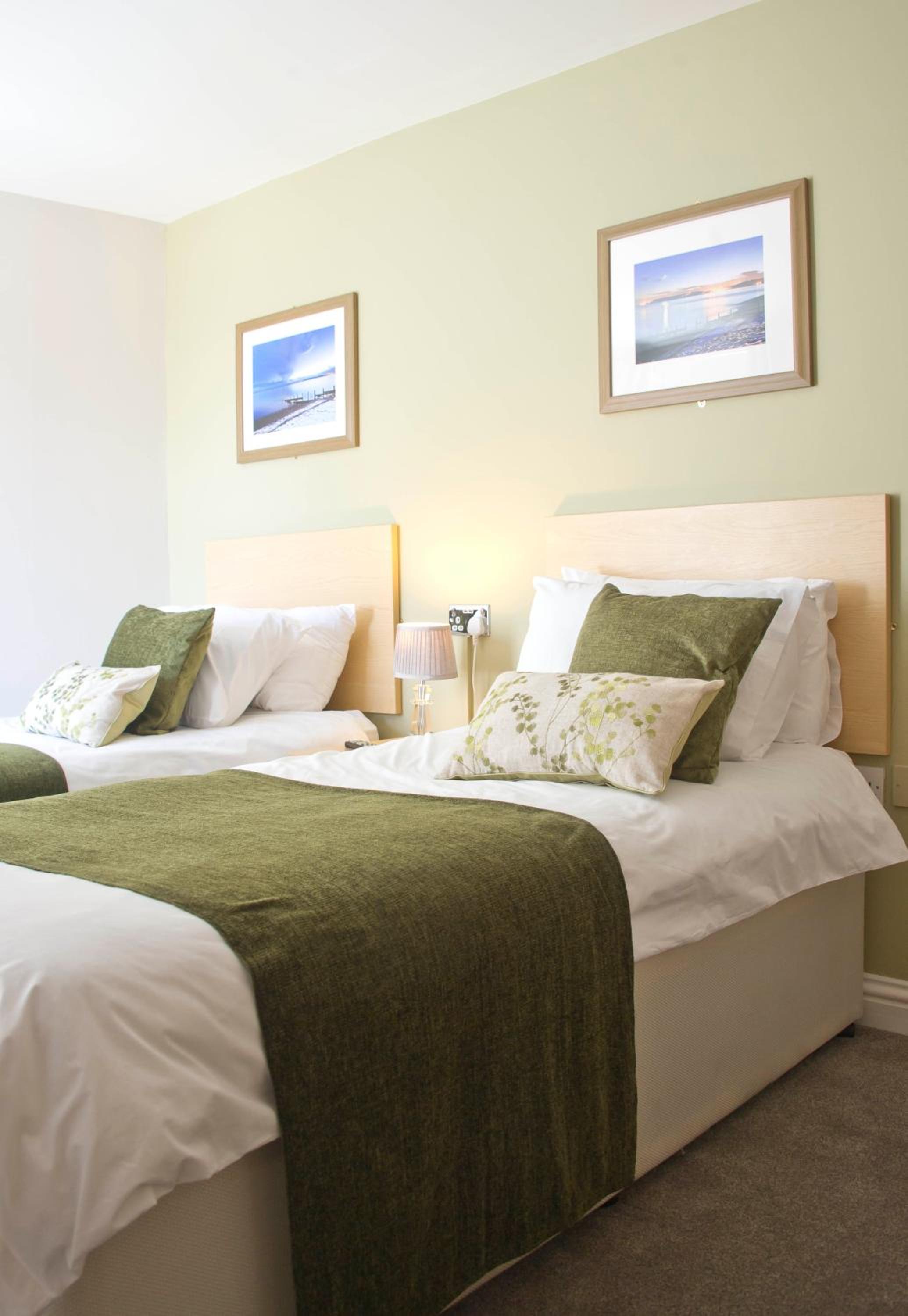 Twin Room - Photo 32