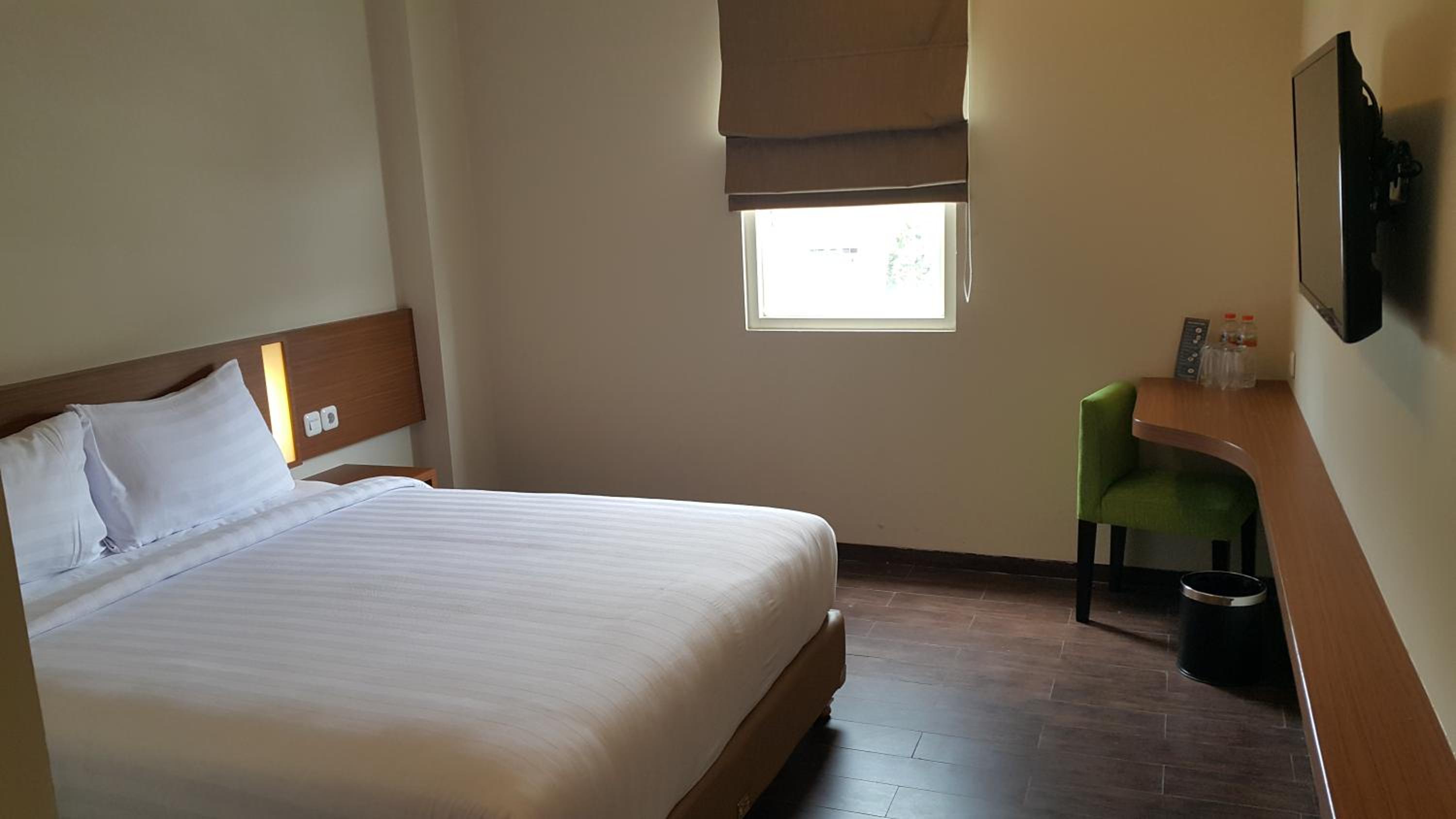 Deluxe Double Room - Photo 10