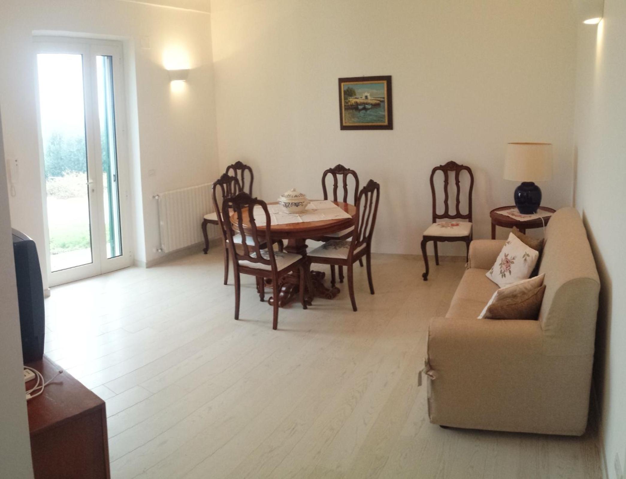 Apartment photo 1
