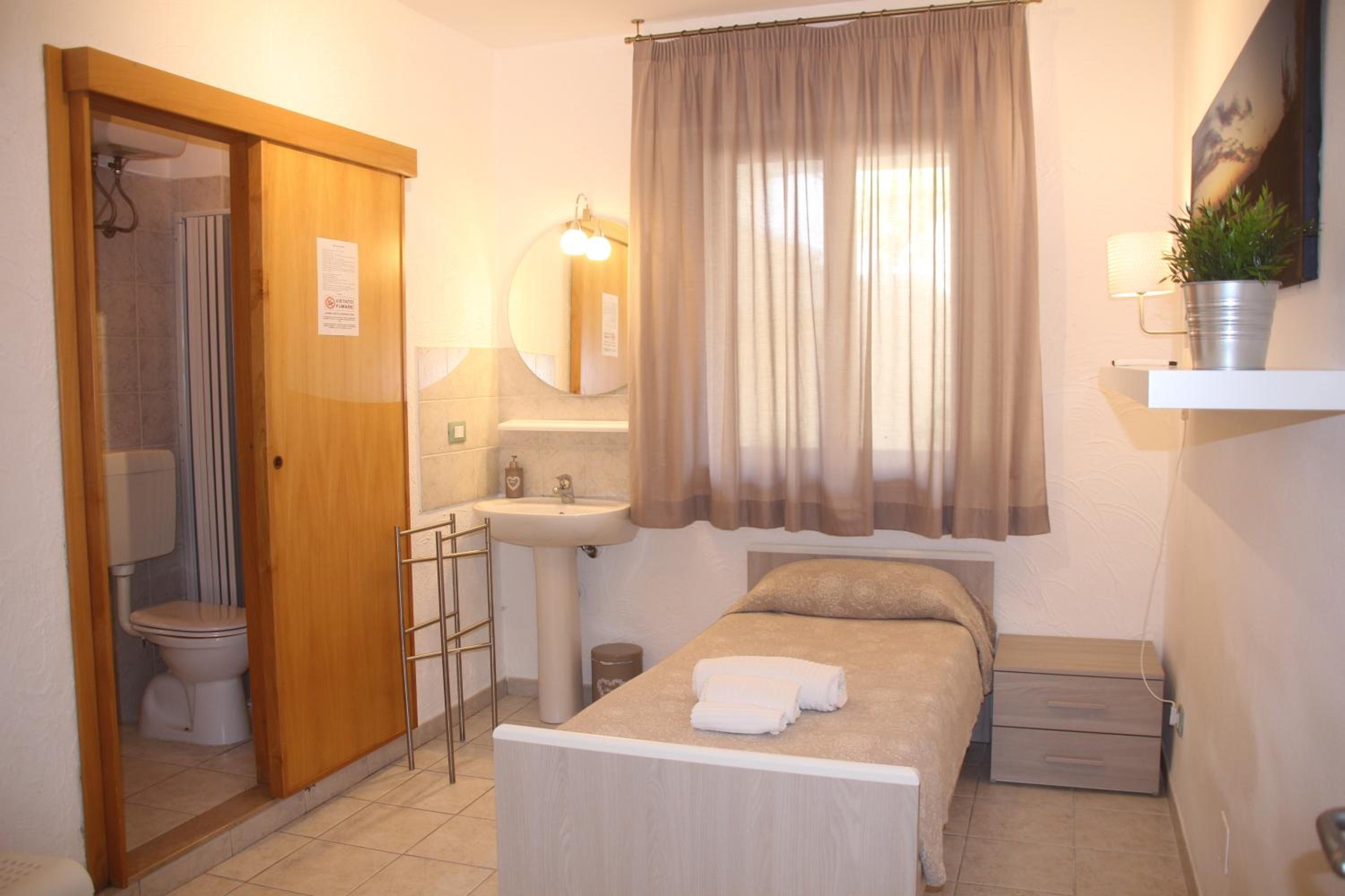 Single Room photo 1
