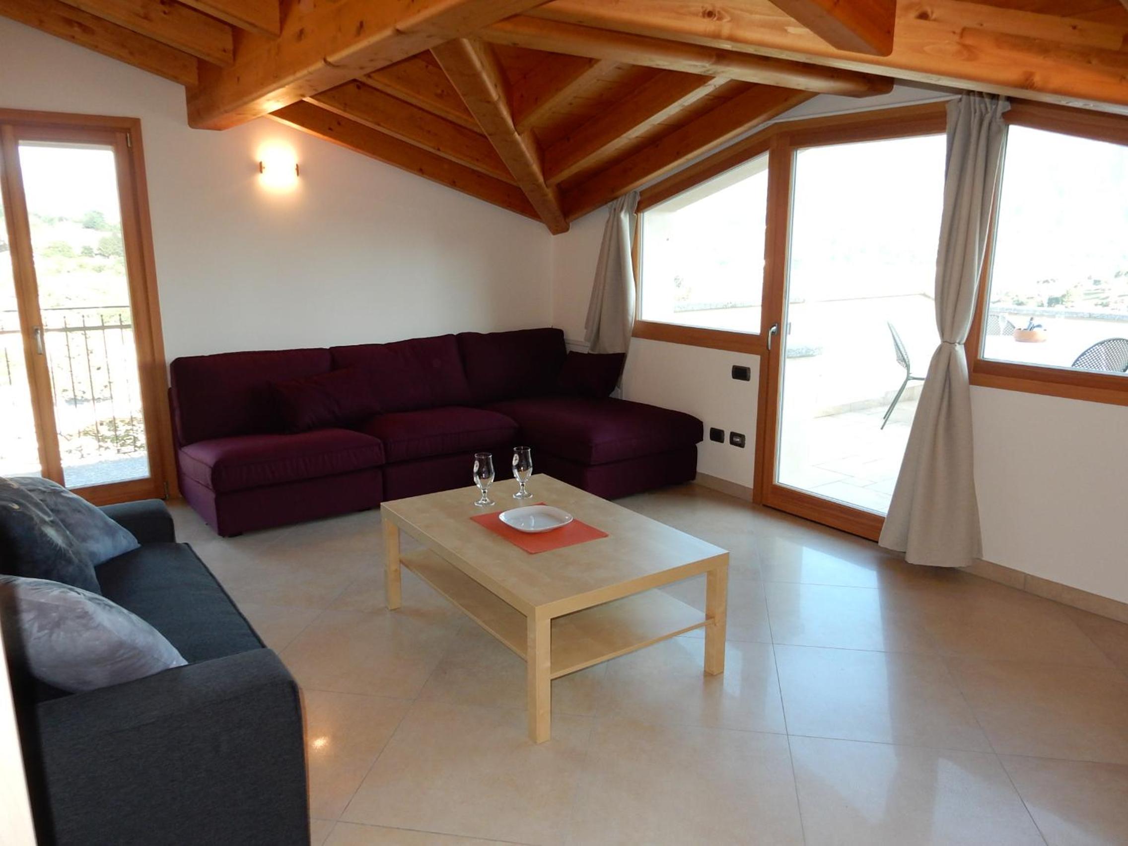 Apartment with Hot Tub and Lake View