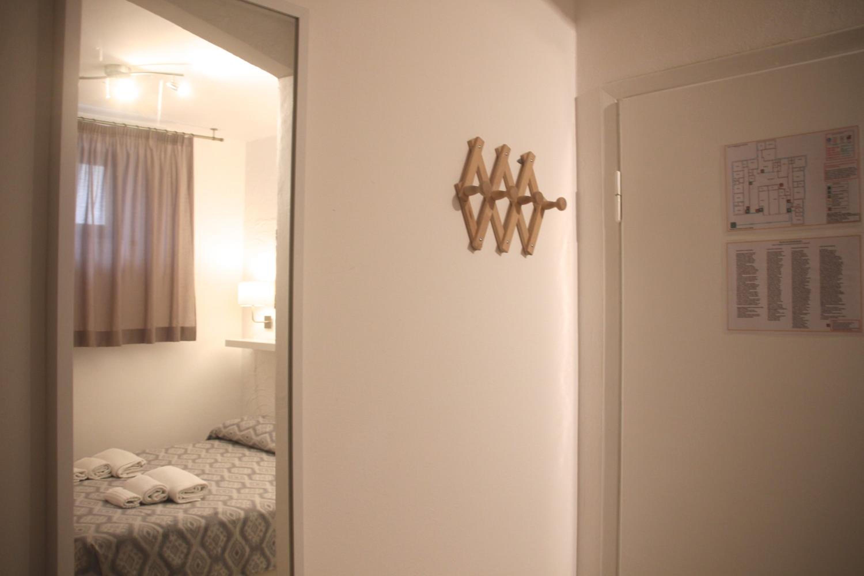 Basic Double or Twin Room photo 3