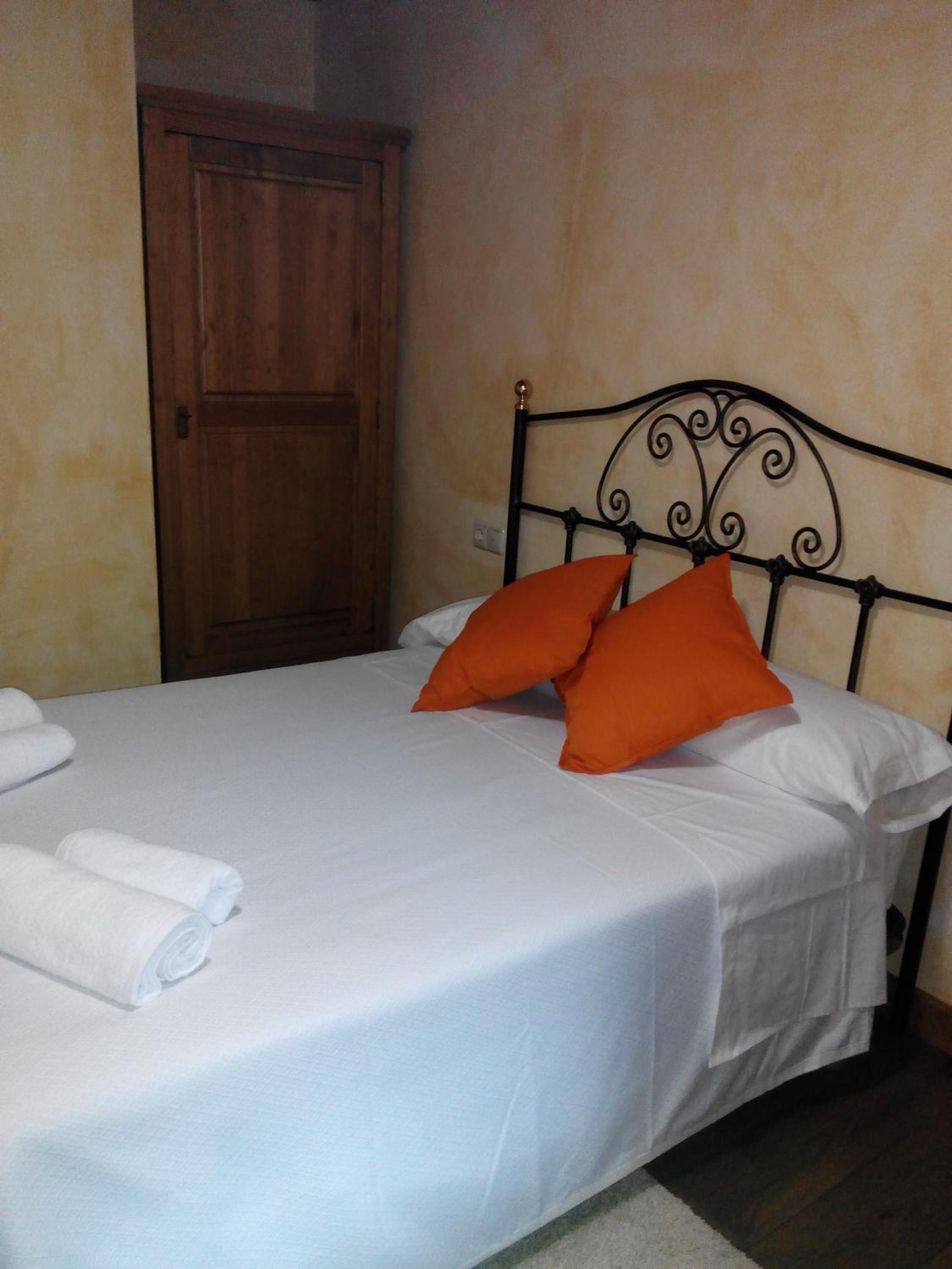 Habitación Doble con Baño Privado