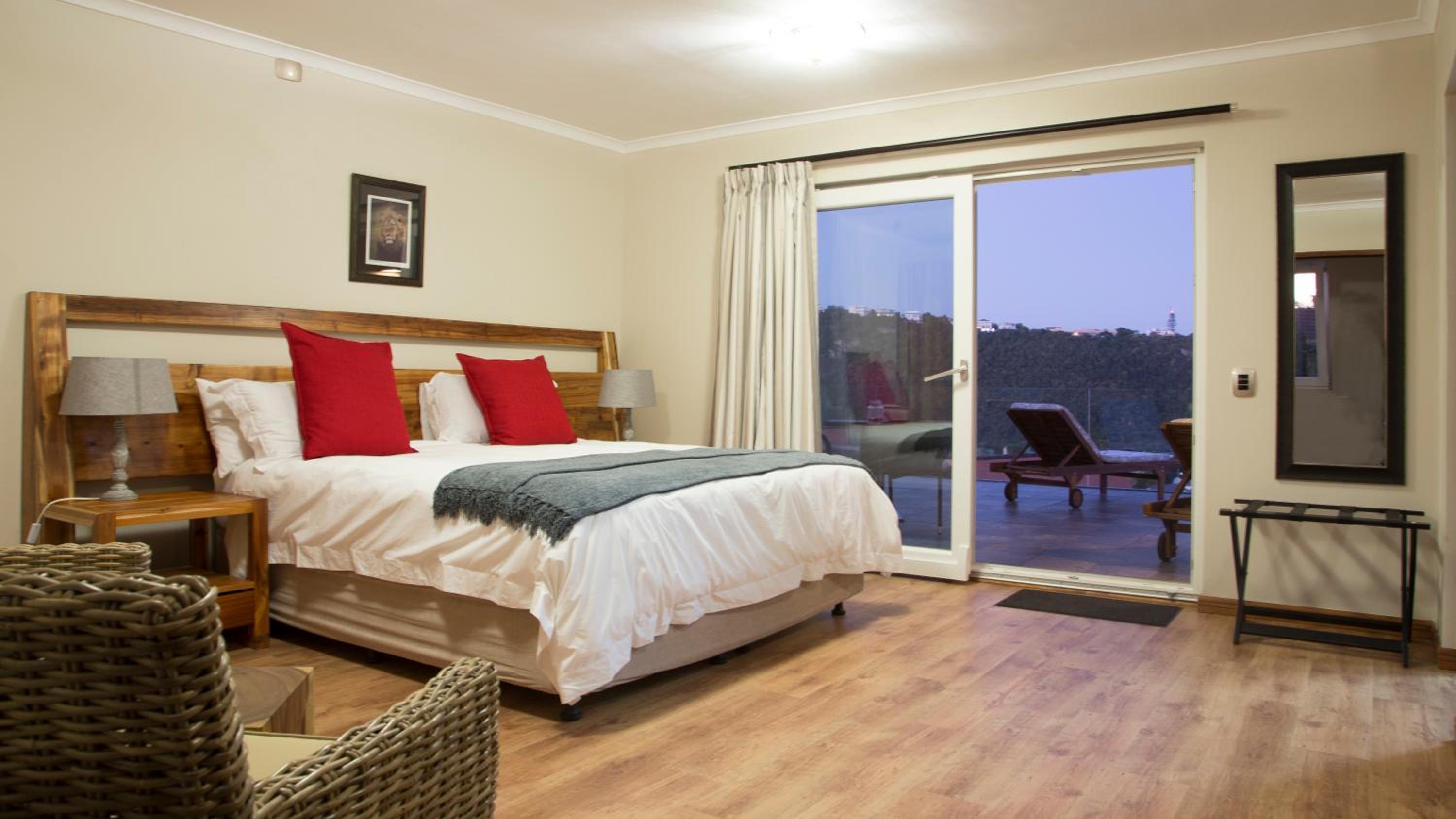 Double or Twin Room with Sea View (Symphony Suite) photo 1
