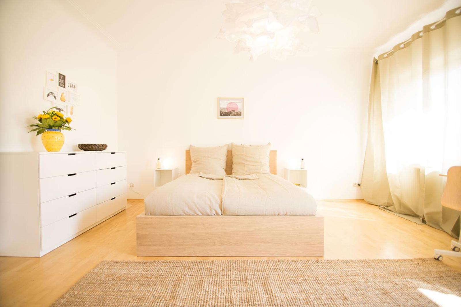 Apartment with Balcony - Photo 12