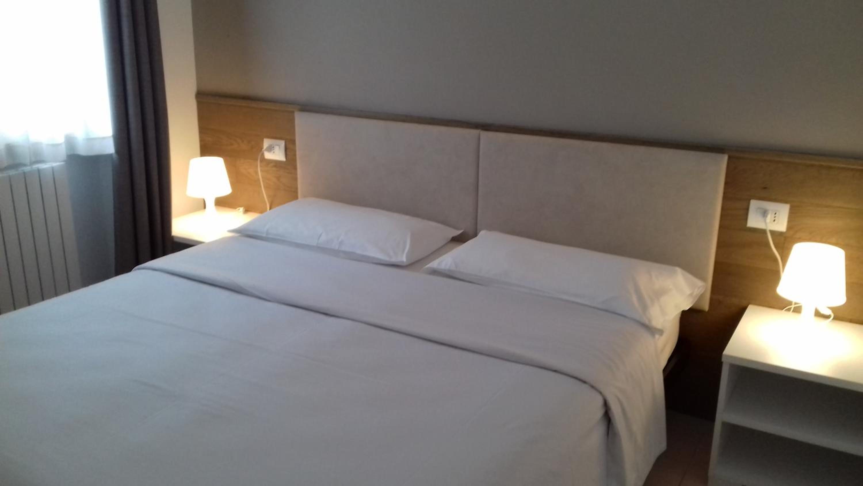 Superior One-Bedroom Apartment (2 Adults) - Photo 8