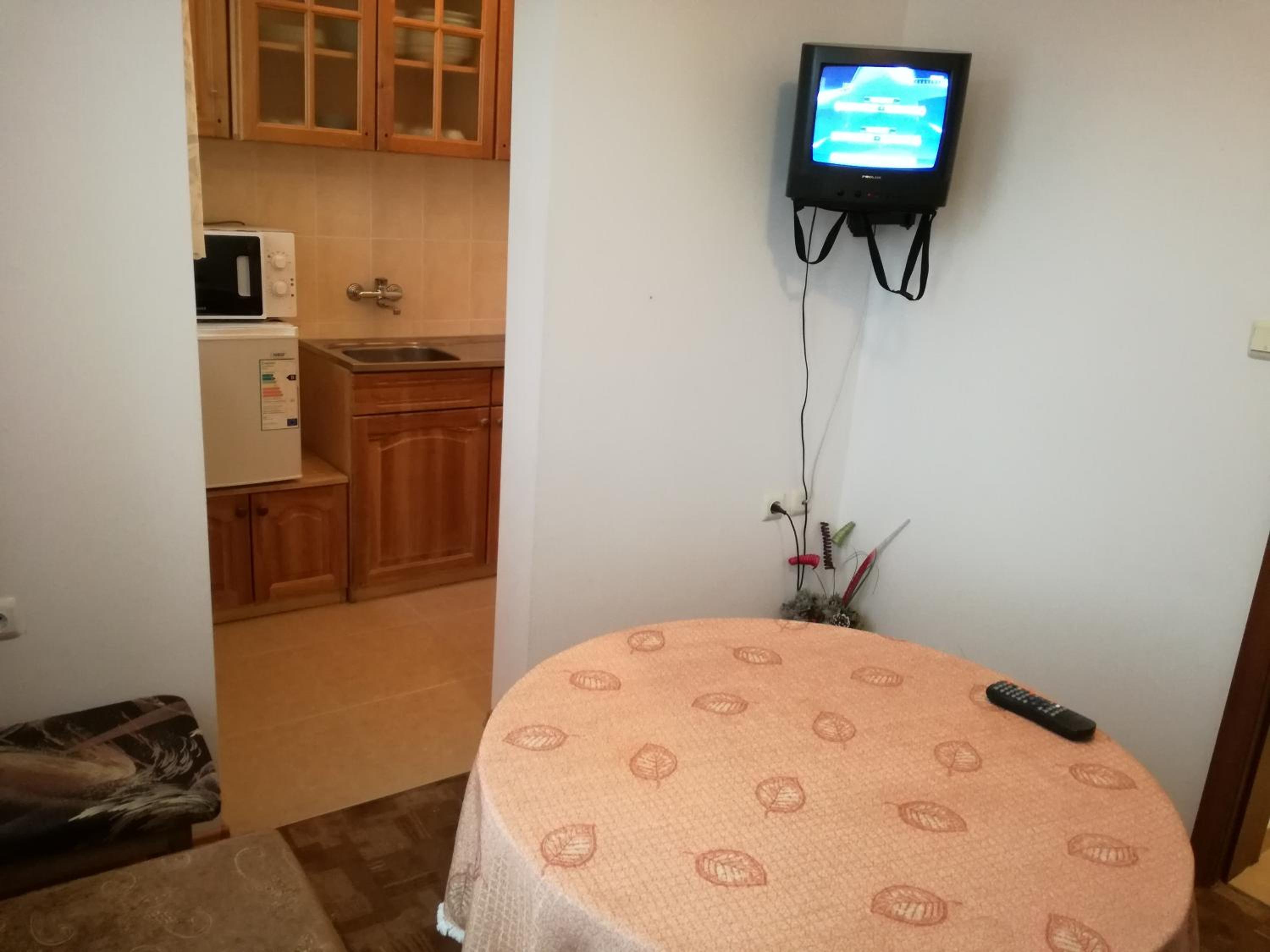 Two-Bedroom Apartment with Balcony - Photo 5